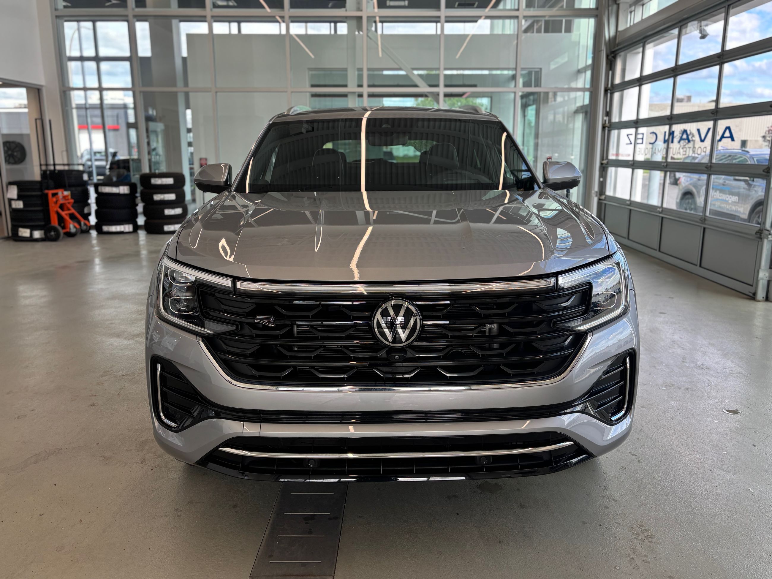 2024 Volkswagen Atlas Cross Sport EXECLINE DEMO SPECIAL