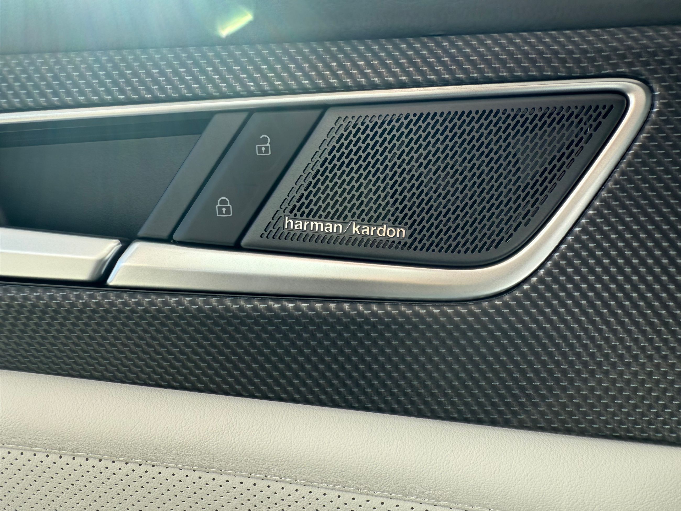 2025 Volkswagen Atlas Cross Sport Execline DEMO SPECIAL