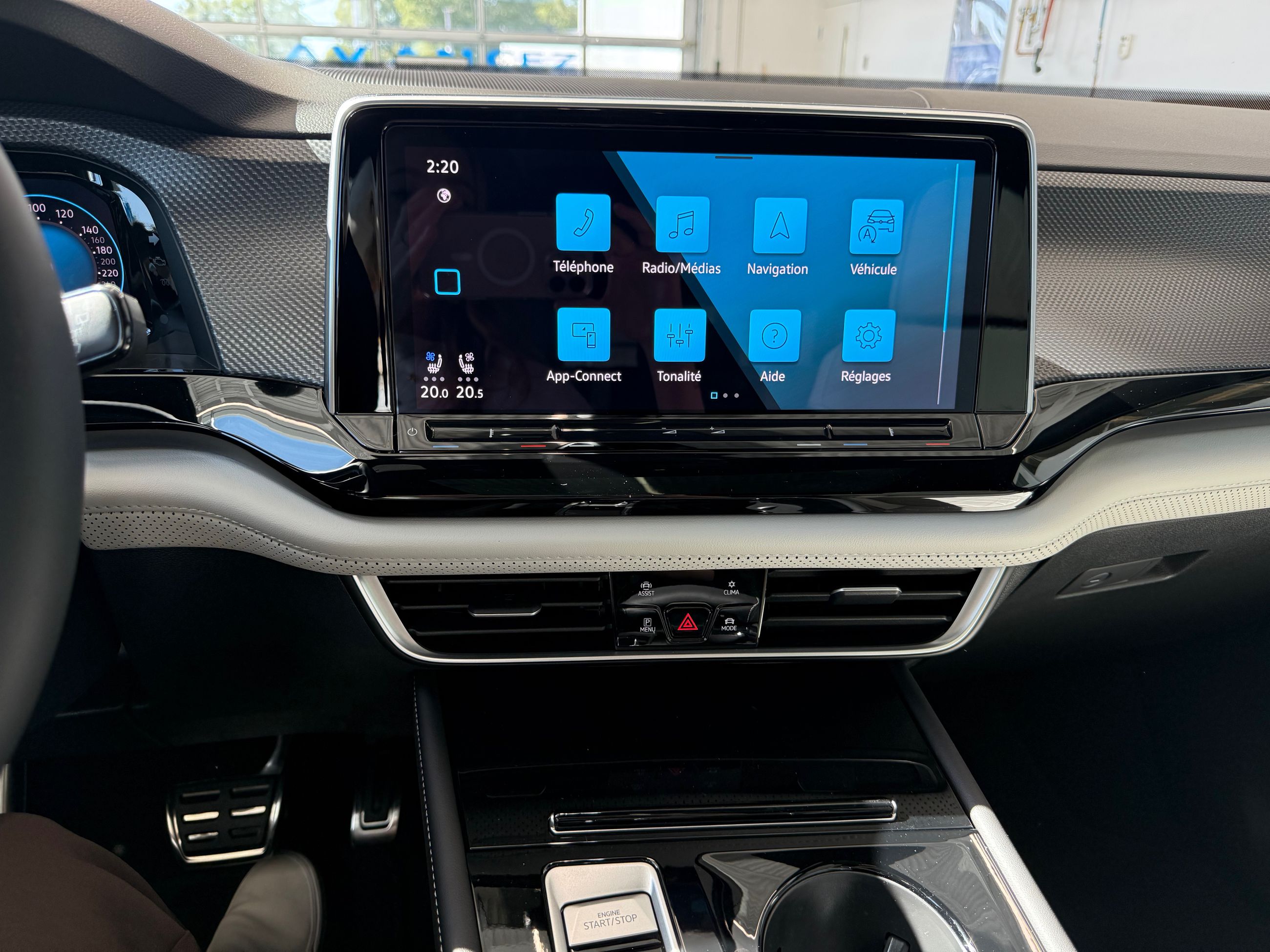 2025 Volkswagen Atlas Cross Sport Execline DEMO SPECIAL