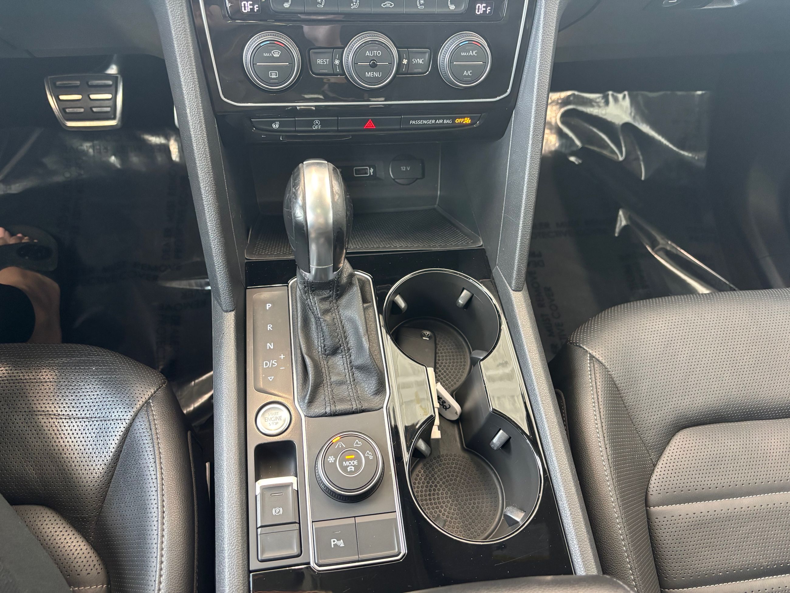 Volkswagen Atlas Highline R-LINE ENS CAPITAINE CUIR TOIT NAVIGATION 2019 JAMAIS ACCIDENTÉ