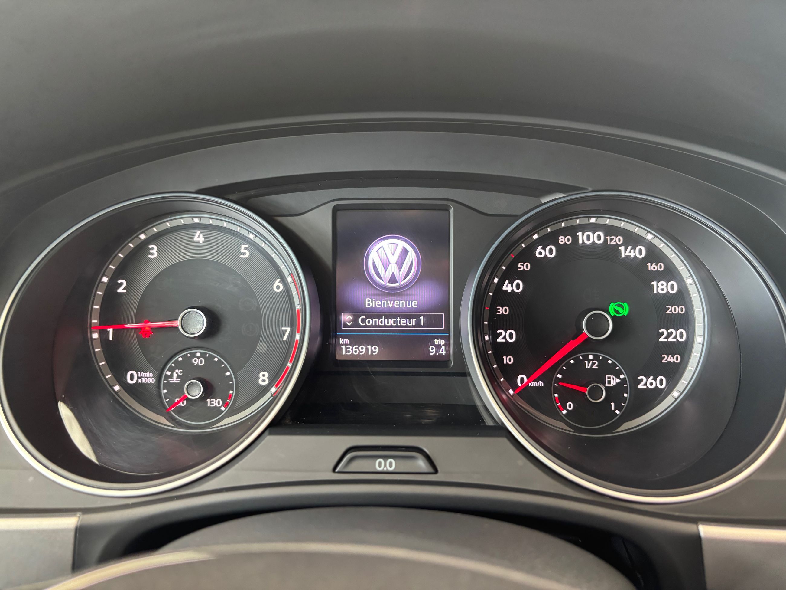 Volkswagen Atlas Highline R-LINE ENS CAPITAINE CUIR TOIT NAVIGATION 2019 JAMAIS ACCIDENTÉ