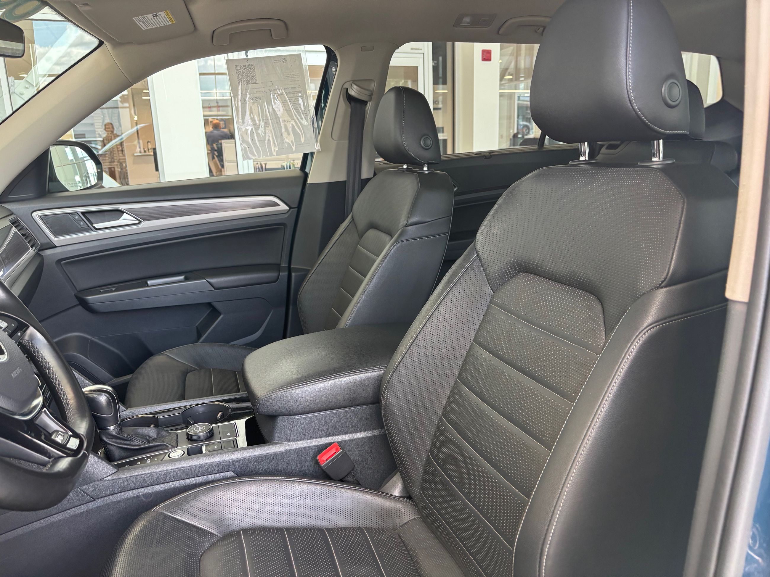 Volkswagen Atlas Highline R-LINE ENS CAPITAINE CUIR TOIT NAVIGATION 2019 JAMAIS ACCIDENTÉ
