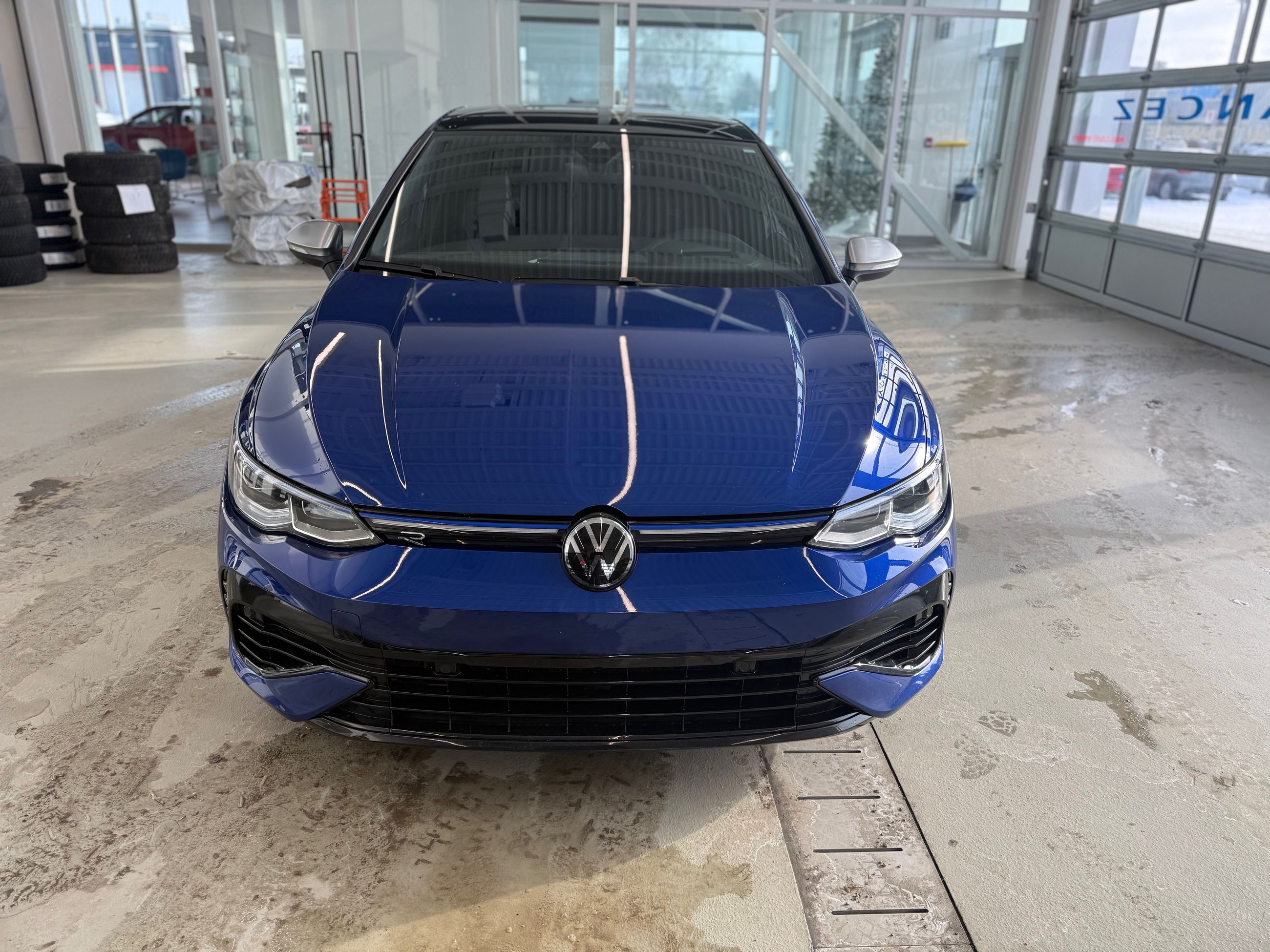 2024 Volkswagen Golf R  FINANCING AVAILABLE