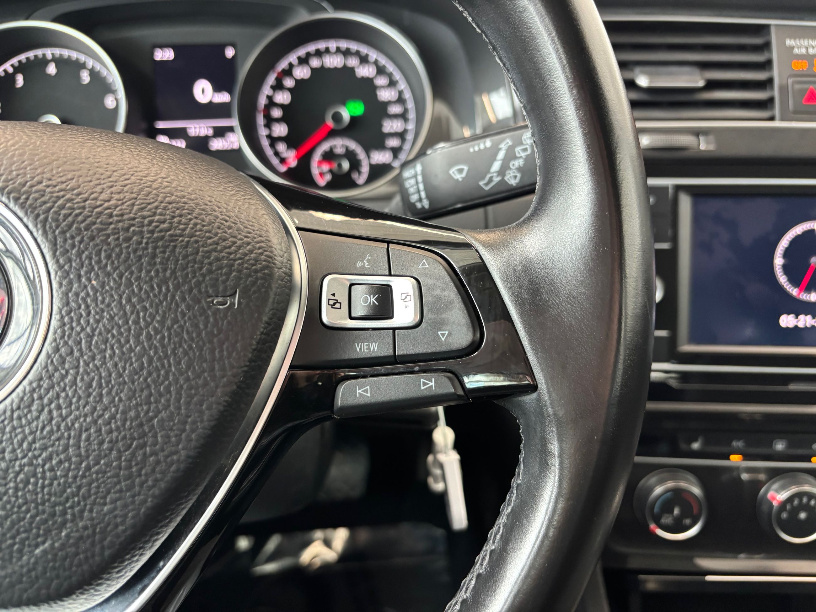 Volkswagen GOLF SPORTWAGEN COMFORTLINE 4MOTION SIEGES CHAUFFANT CERA RECUL 2019 JAMAIS ACCIDENTÉ