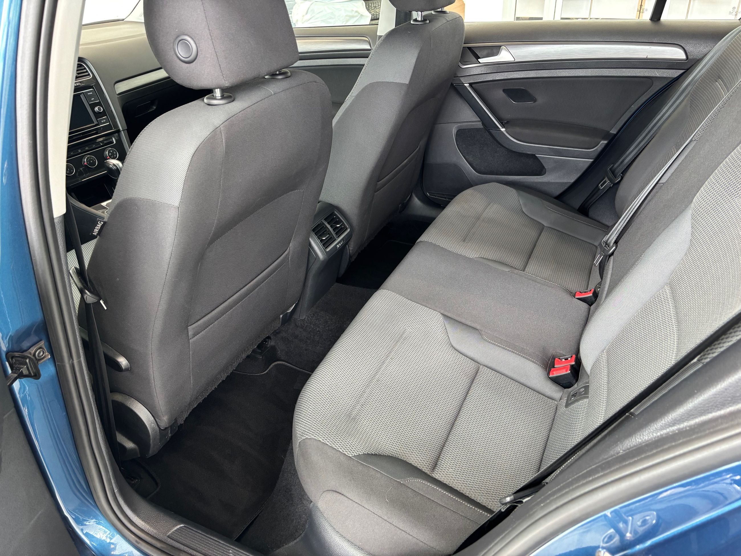 Volkswagen GOLF SPORTWAGEN COMFORTLINE 4MOTION SIEGES CHAUFFANT CERA RECUL 2019 JAMAIS ACCIDENTÉ
