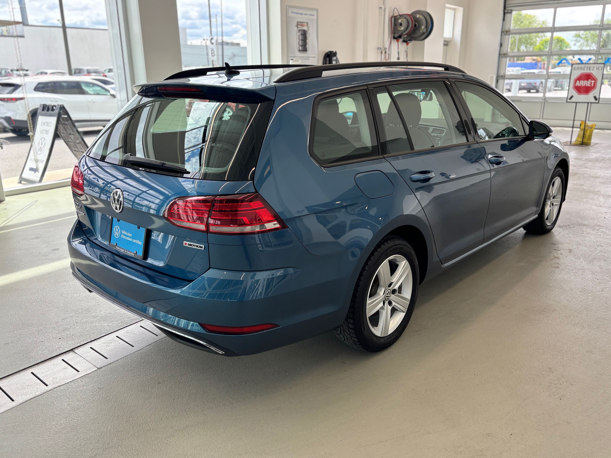 Volkswagen GOLF SPORTWAGEN COMFORTLINE 4MOTION SIEGES CHAUFFANT CERA RECUL 2019 JAMAIS ACCIDENTÉ