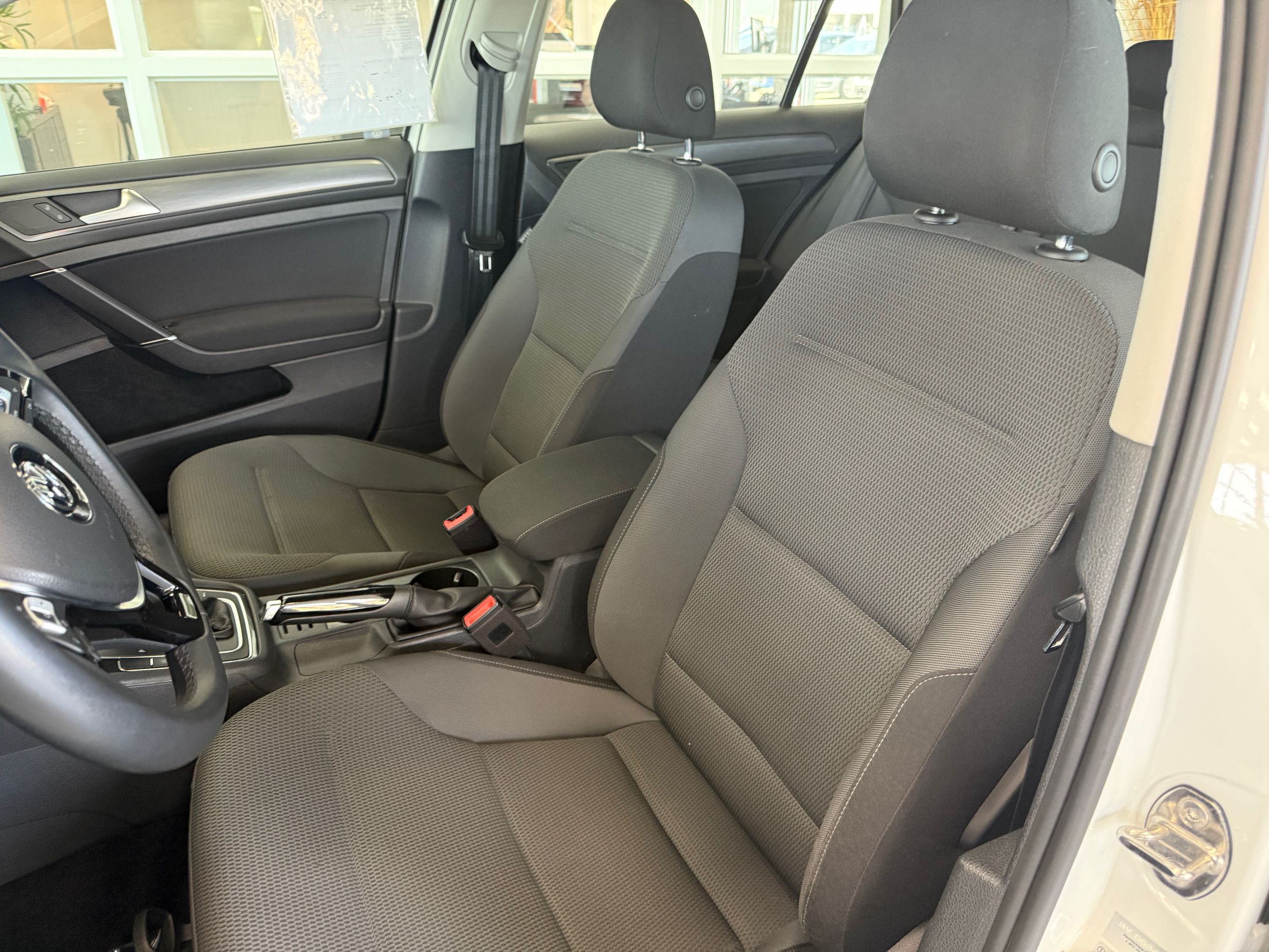 Volkswagen Golf COMFORTLINE AUTOMATIQUE JAMAIS ACCIDENTÉ 2021 A PARTIR DE 4.39%