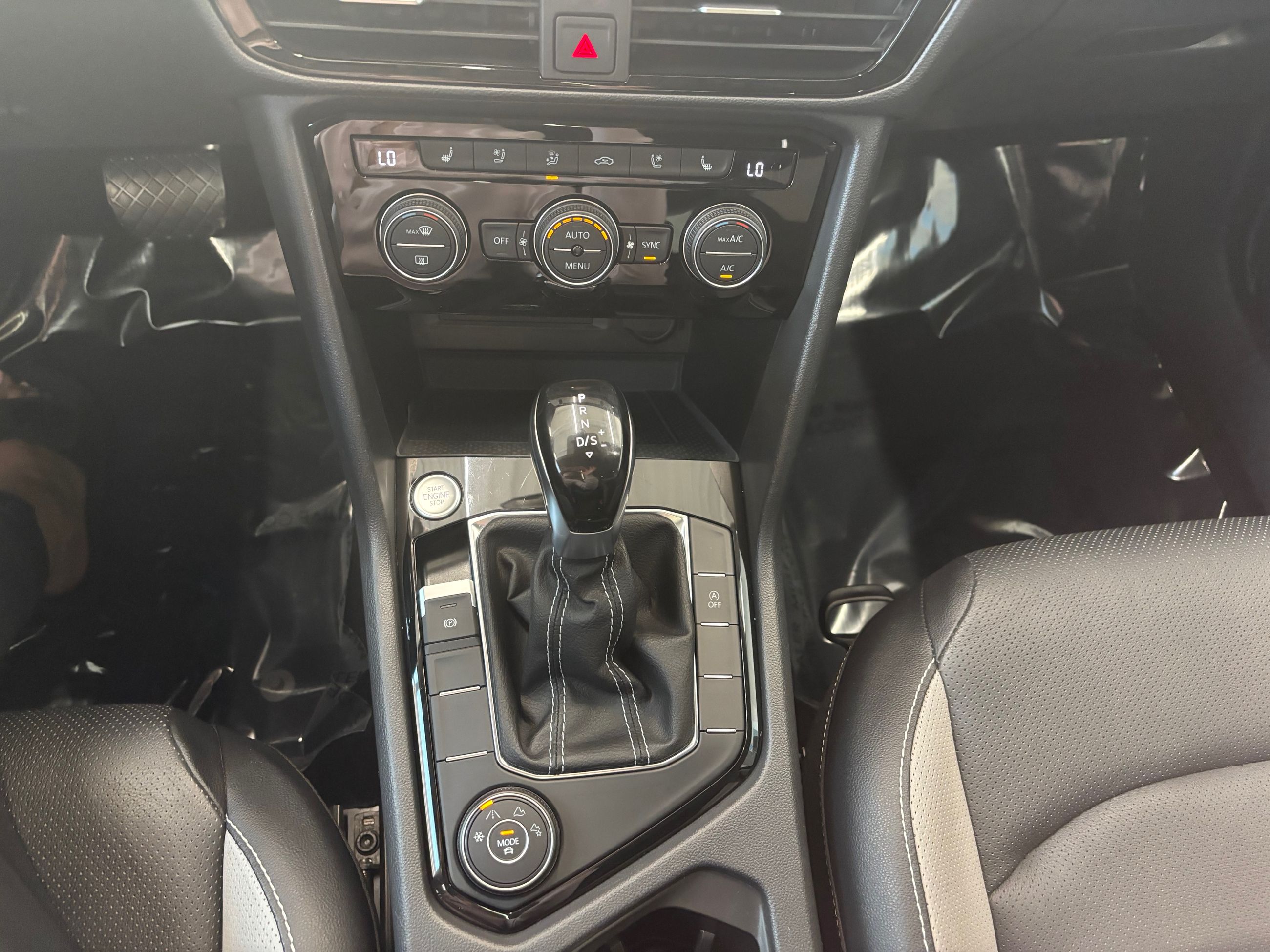 2022 Volkswagen Taos Highline TOIT PANO CUIR NAVIGATION