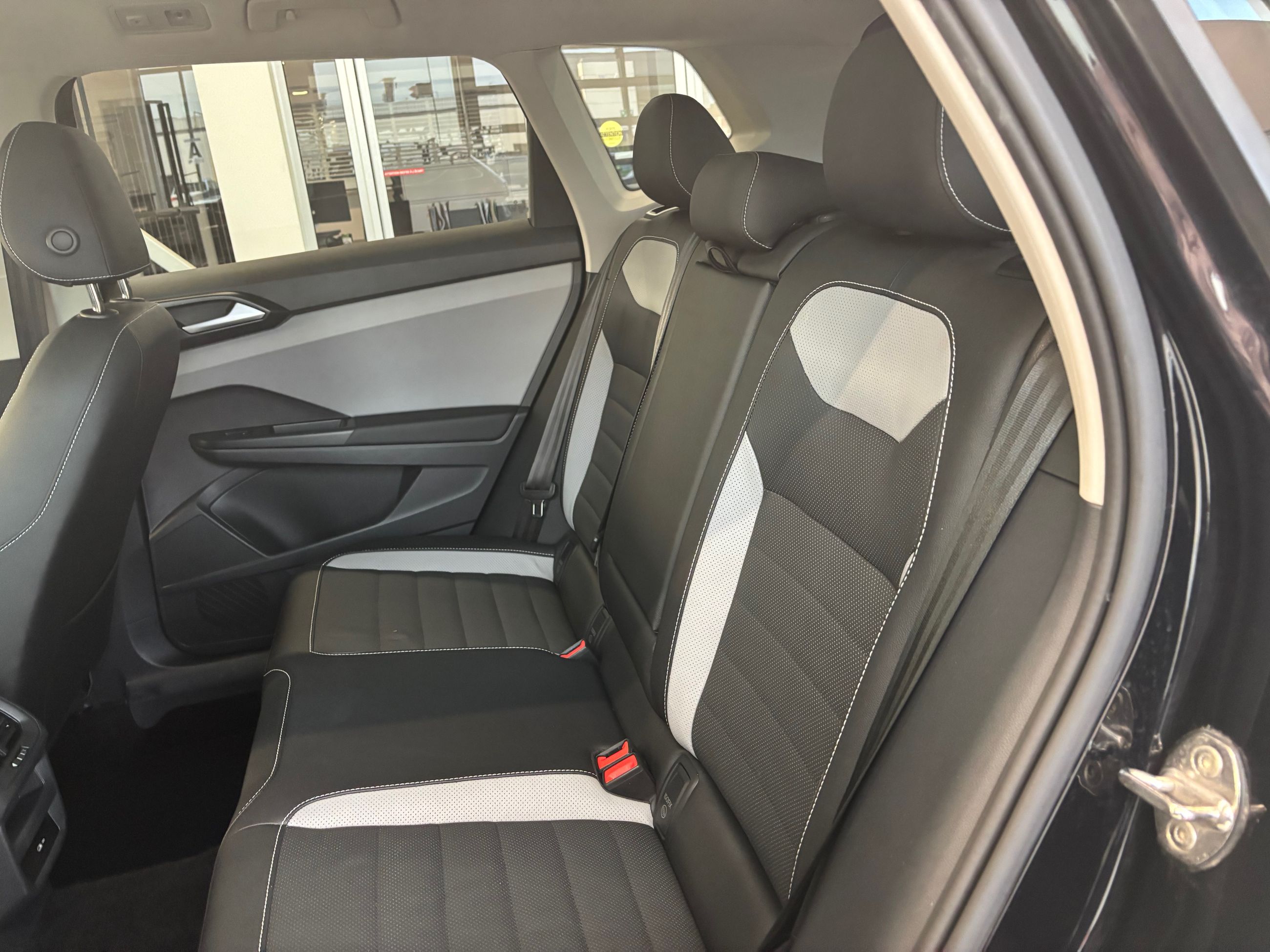 2022 Volkswagen Taos Highline TOIT PANO CUIR NAVIGATION