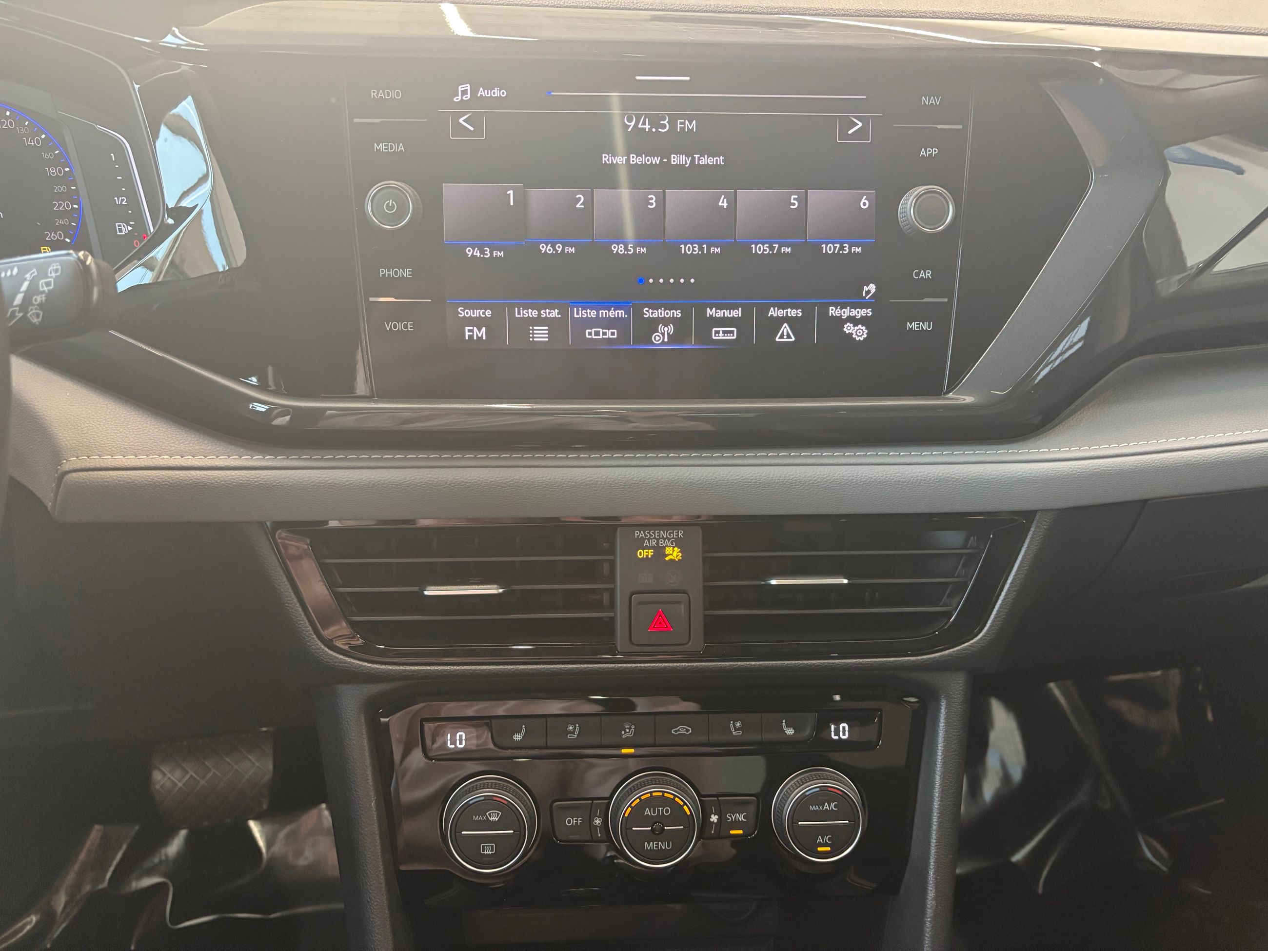 2022 Volkswagen Taos Highline TOIT PANO CUIR NAVIGATION