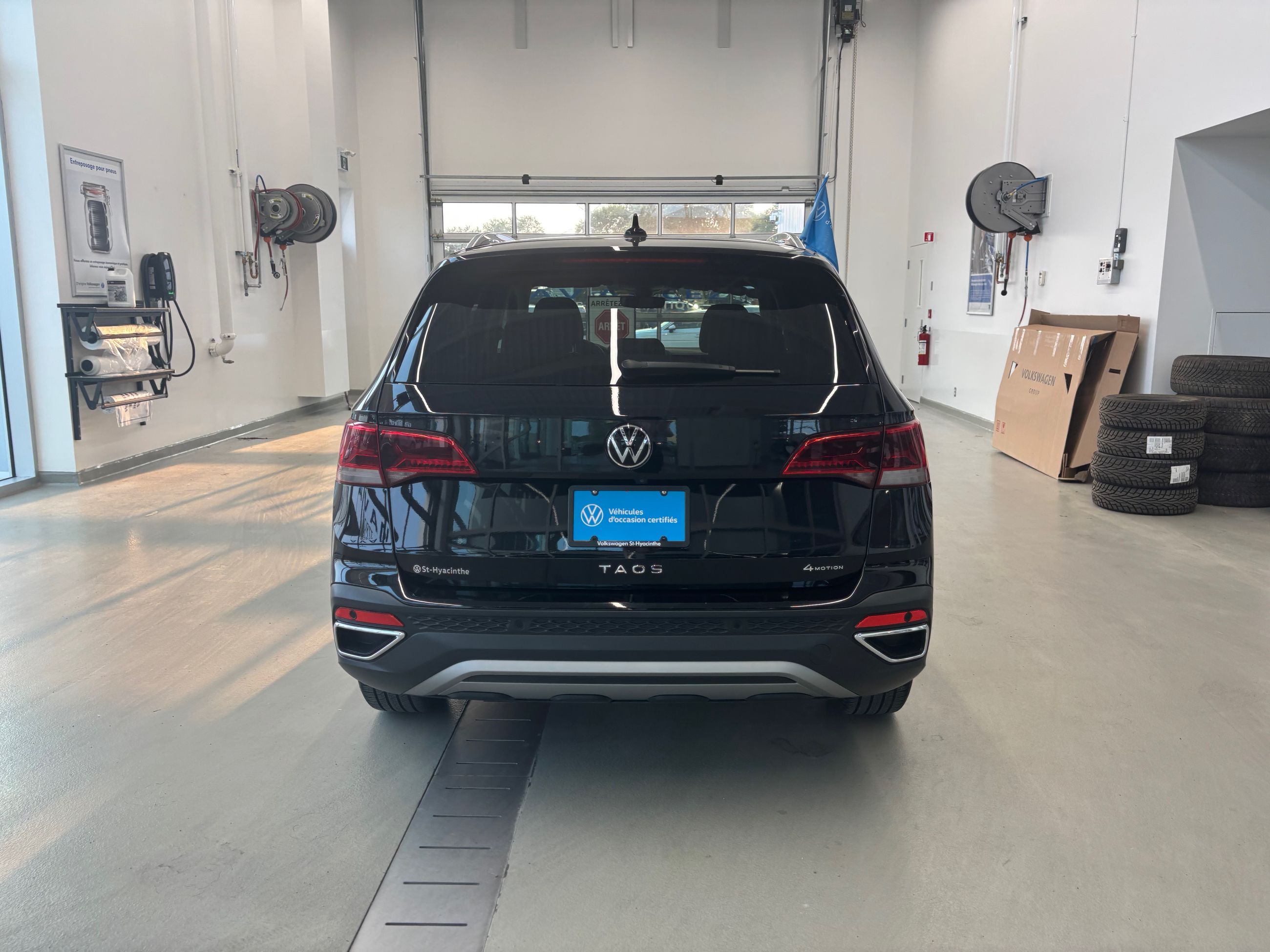 2022 Volkswagen Taos Highline TOIT PANO CUIR NAVIGATION