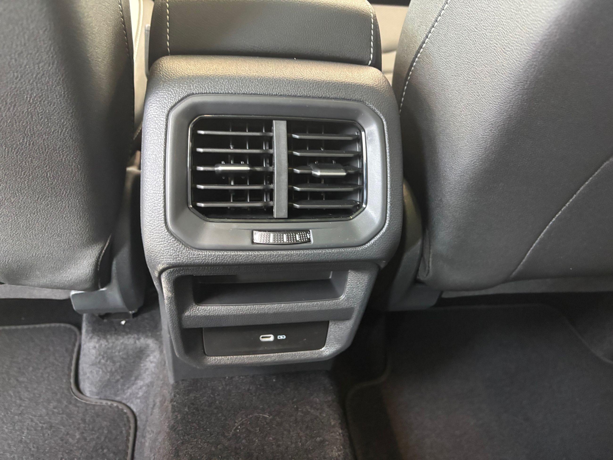 Volkswagen Taos Highline 4MOTION 2025 SPÉCIAL DÉMO