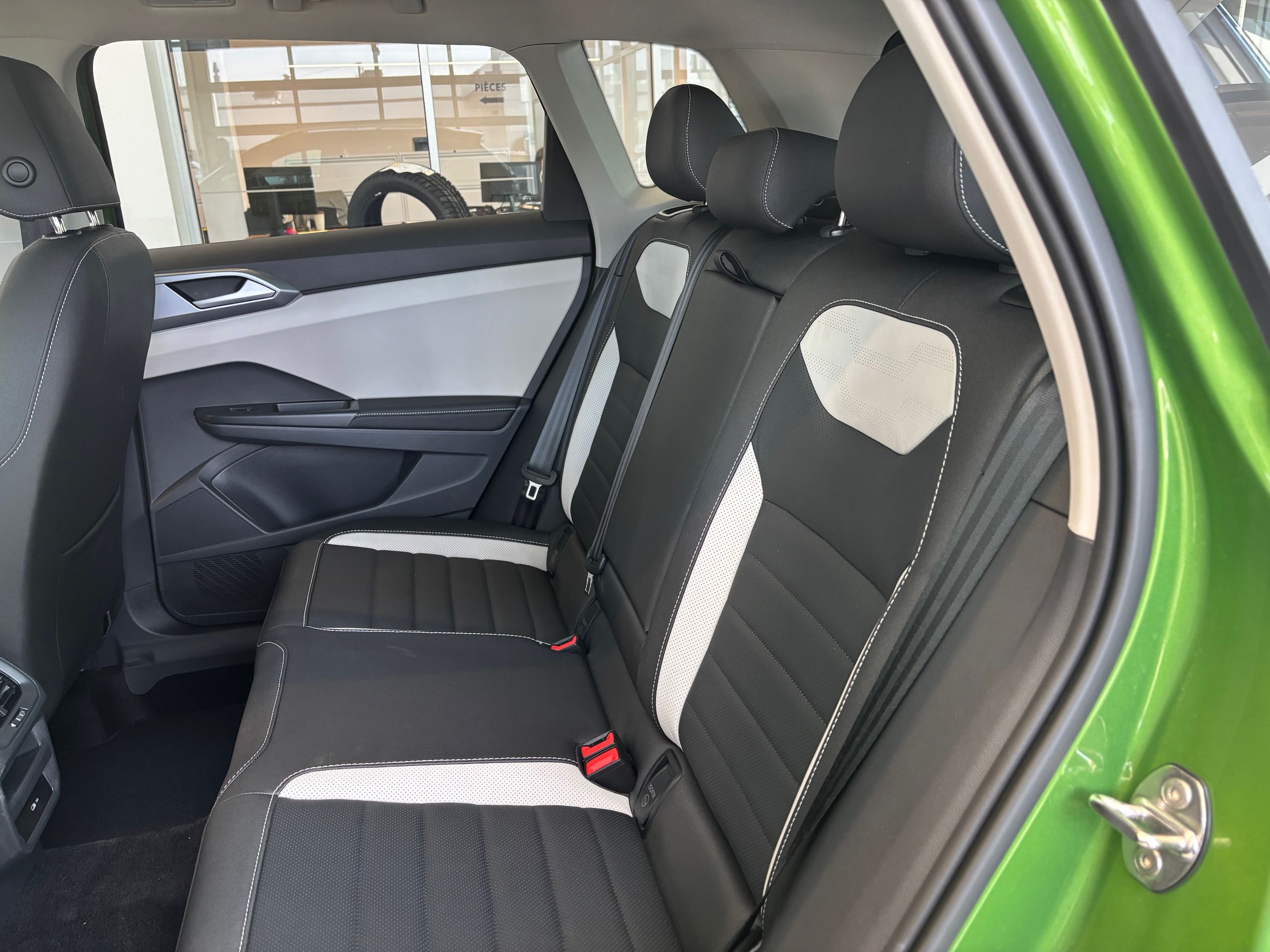 Volkswagen Taos Highline 4MOTION 2025 SPÉCIAL DÉMO