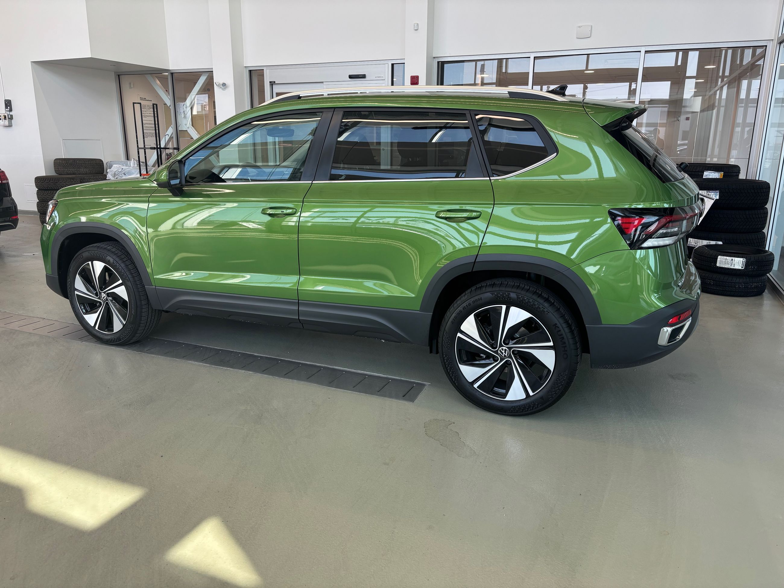 Volkswagen Taos Highline 4MOTION 2025 SPÉCIAL DÉMO