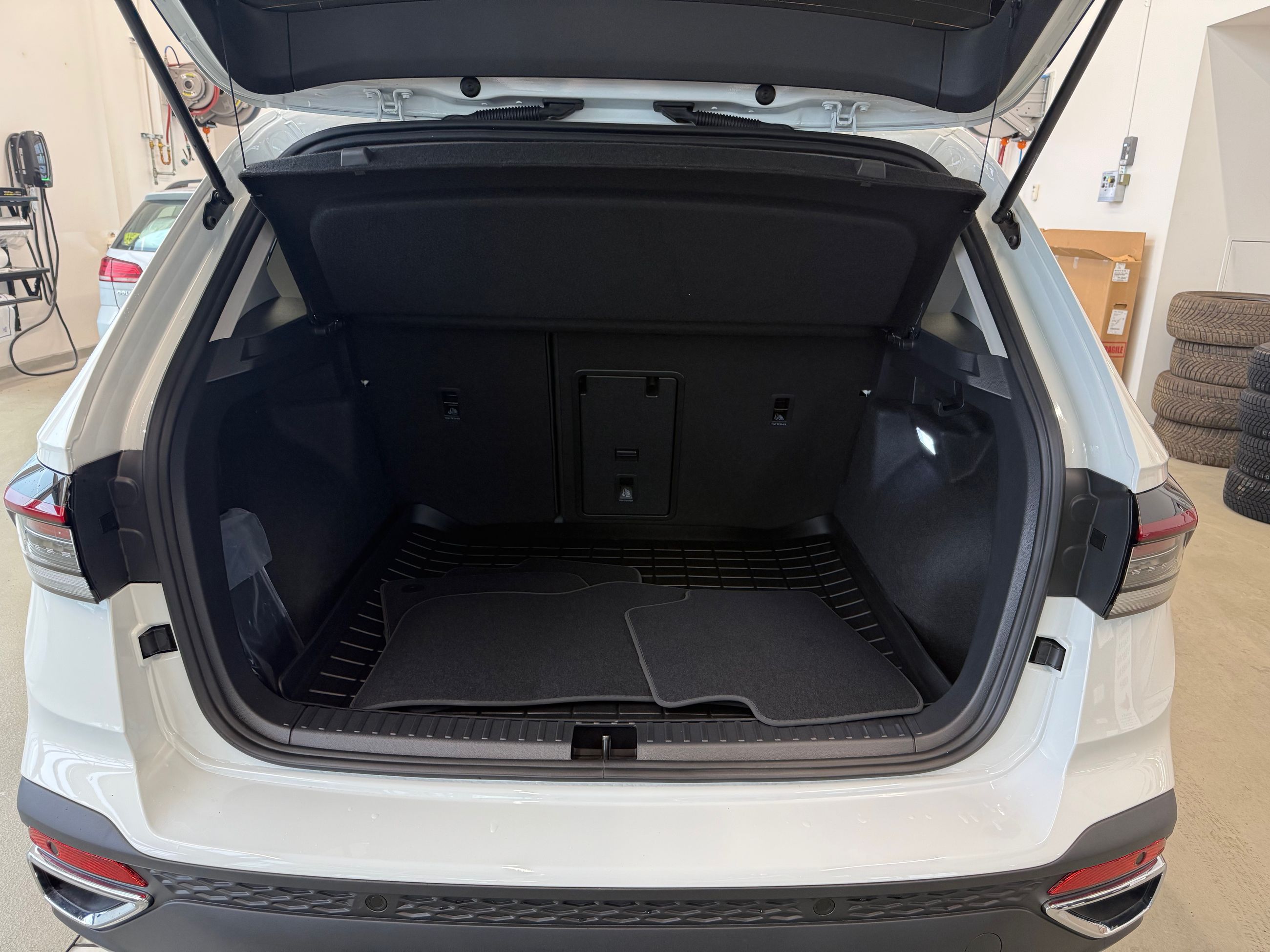 2026 Volkswagen Taos Comfortline DEMO SPECIAL