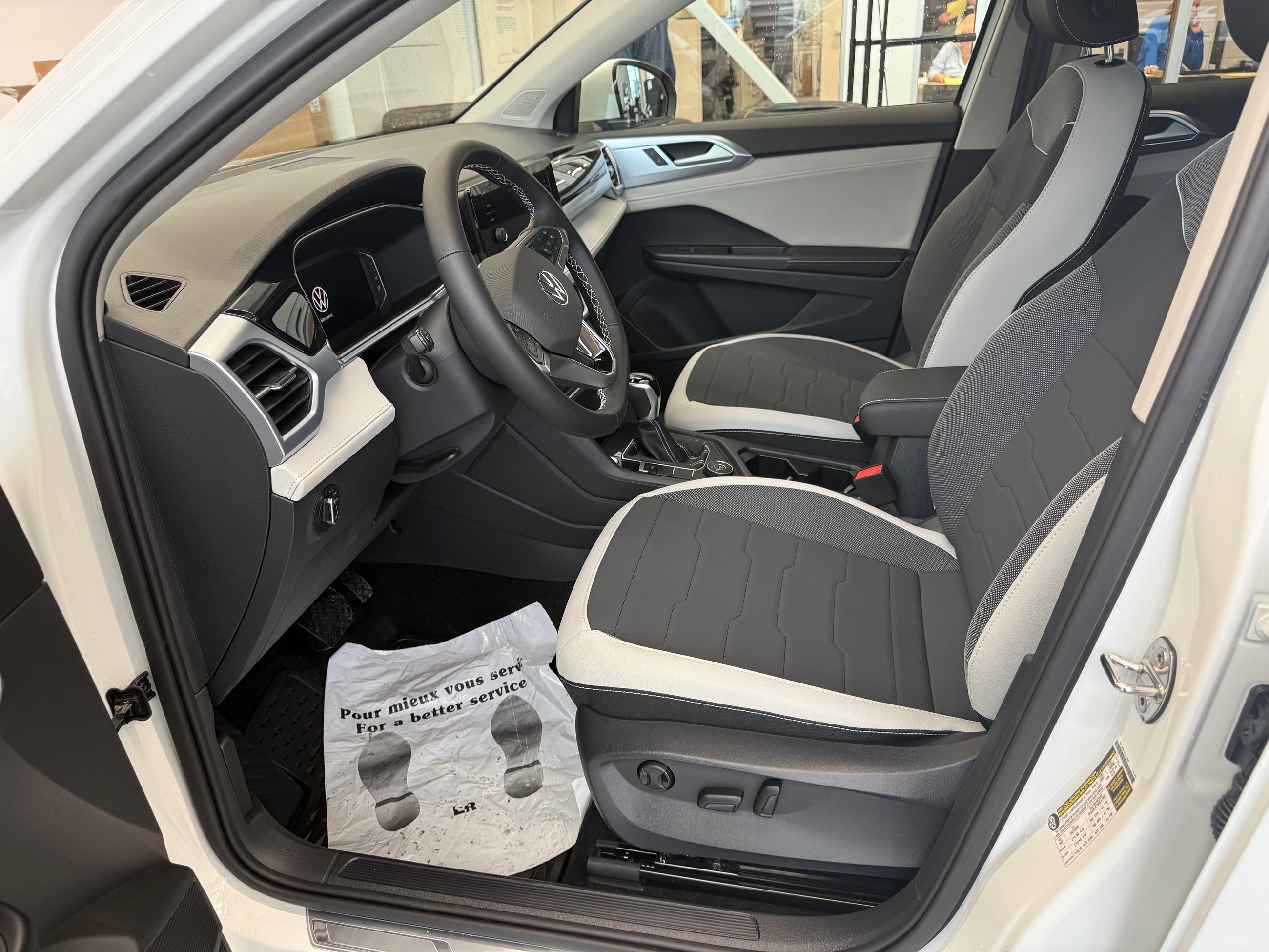 2026 Volkswagen Taos Comfortline DEMO SPECIAL