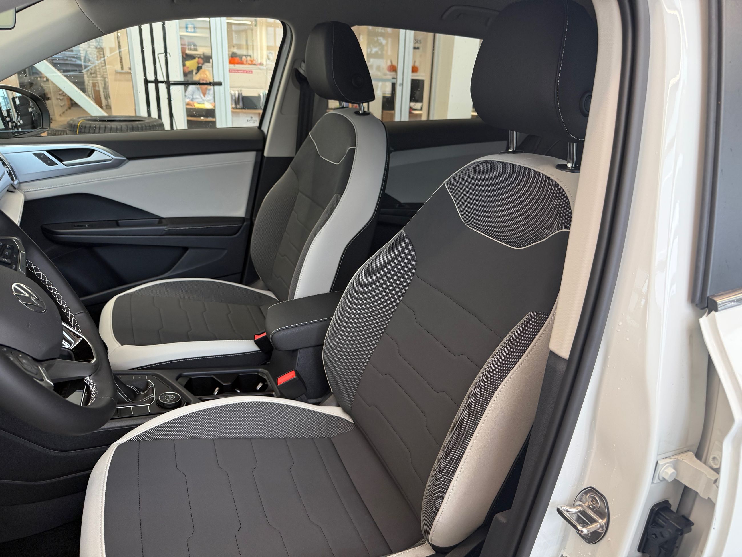 2026 Volkswagen Taos Comfortline DEMO SPECIAL