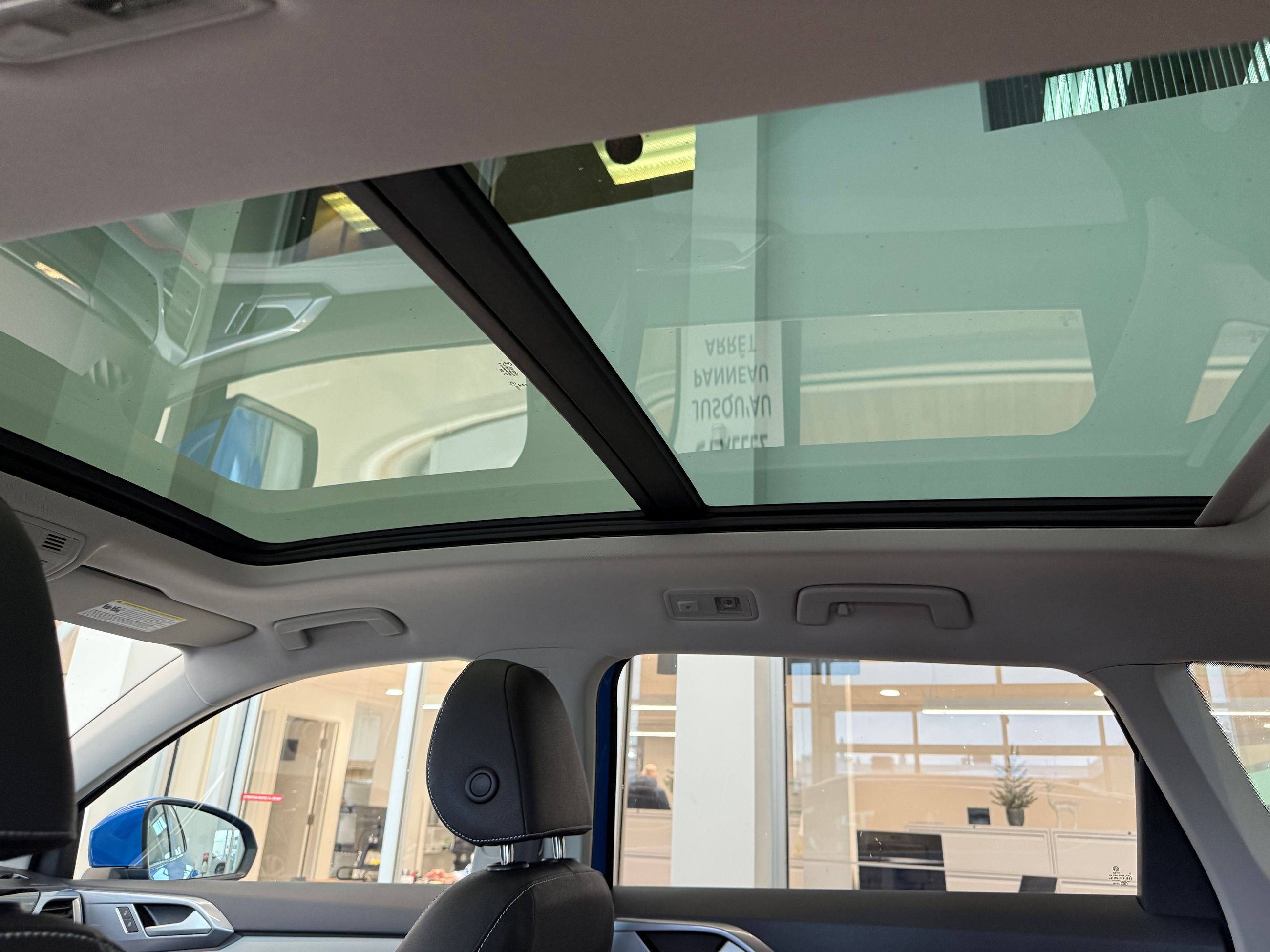 2026 Volkswagen Taos Highline 4MOTION DEMO SPECIAL