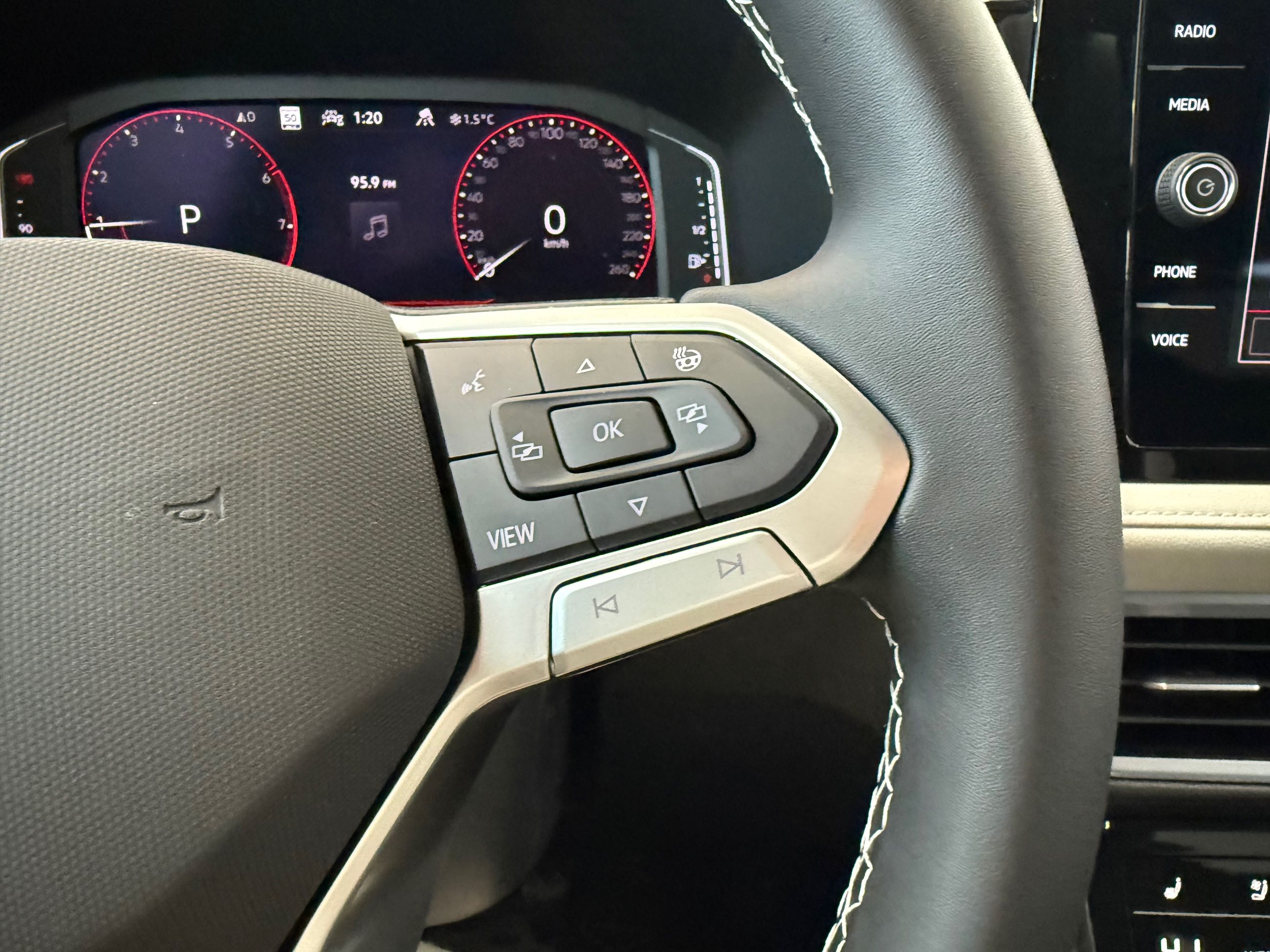 2026 Volkswagen Taos Highline 4MOTION DEMO SPECIAL