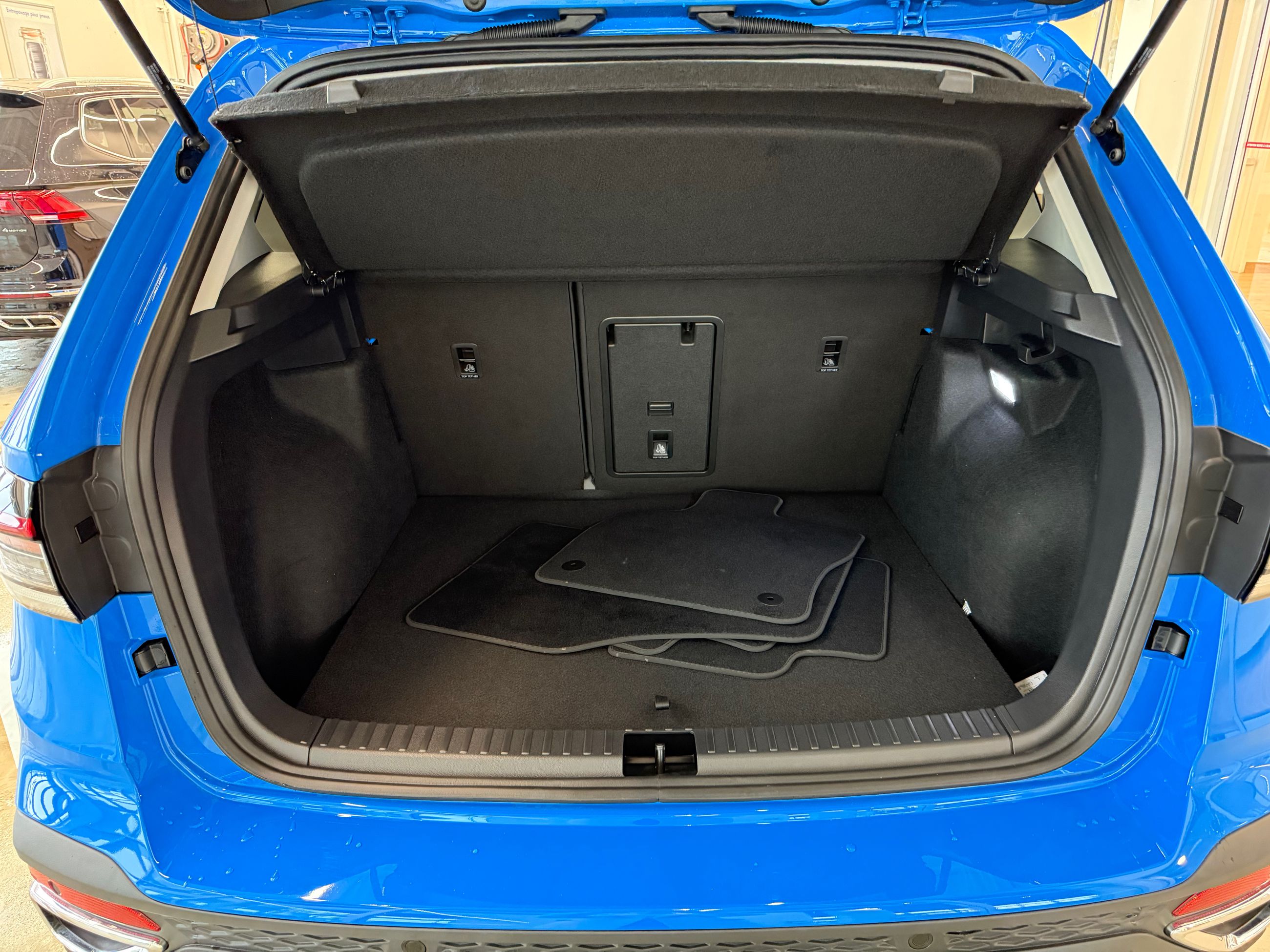 2026 Volkswagen Taos Highline 4MOTION DEMO SPECIAL