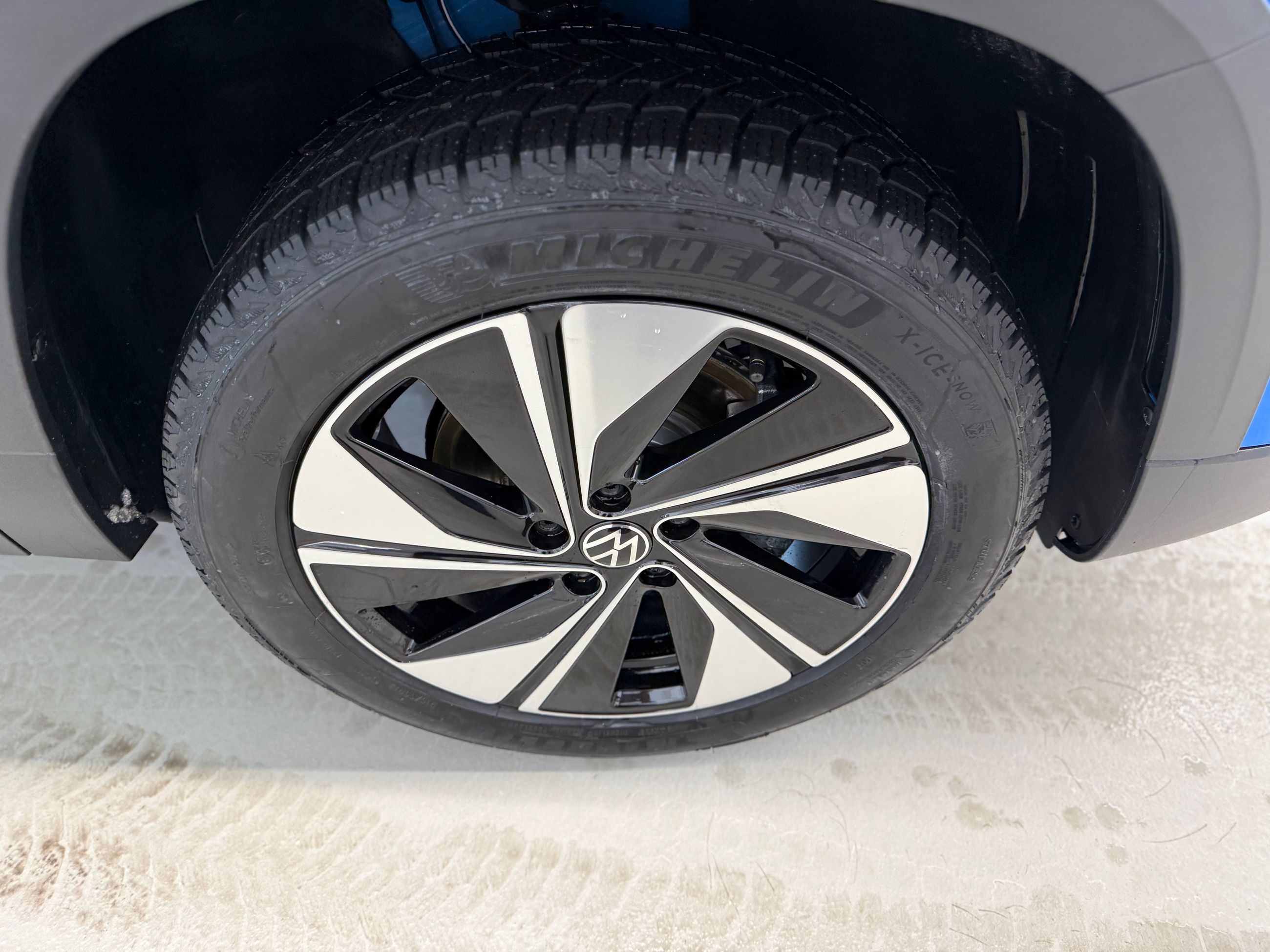 2026 Volkswagen Taos Highline 4MOTION DEMO SPECIAL