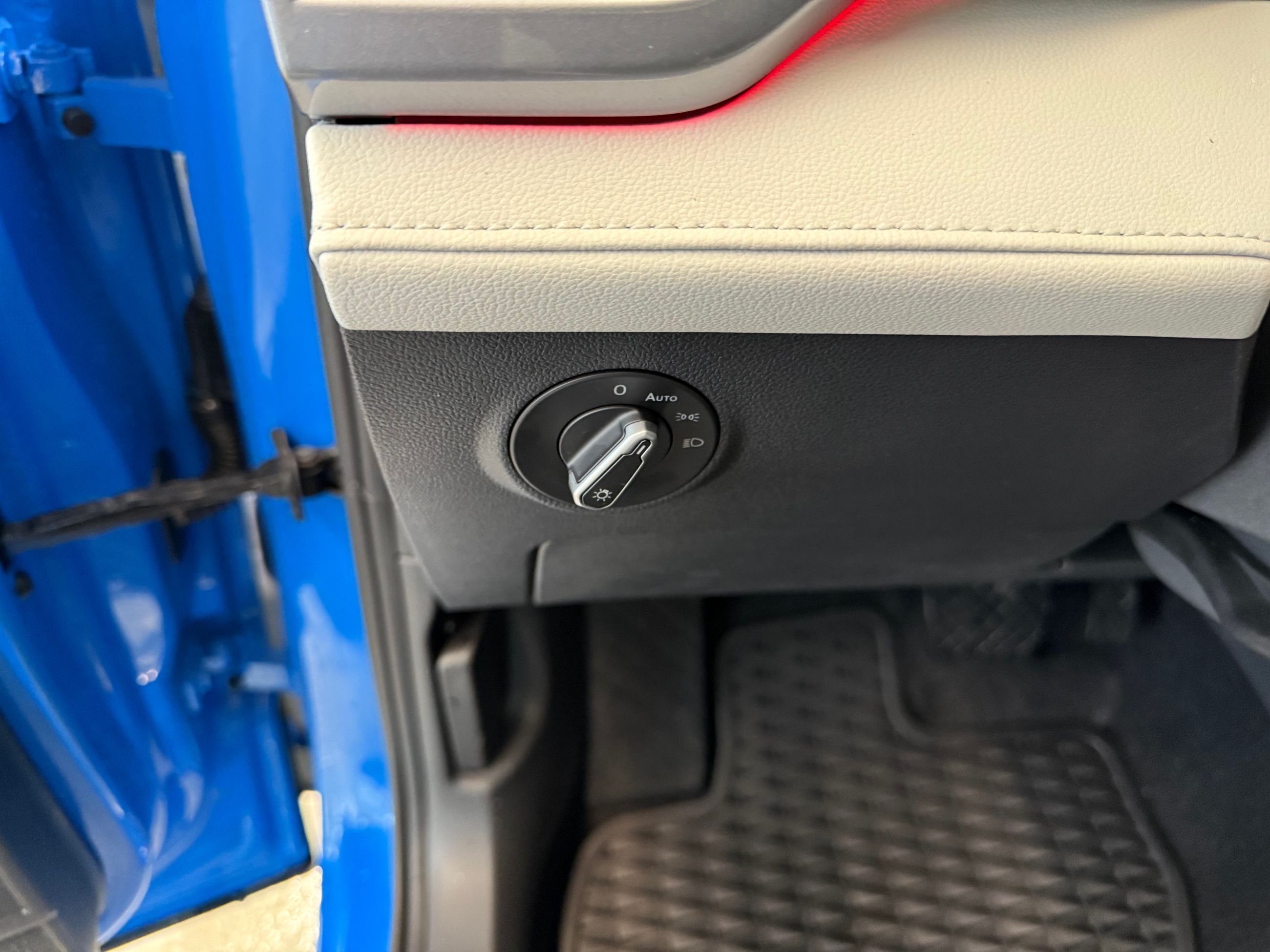 2026 Volkswagen Taos Highline 4MOTION DEMO SPECIAL