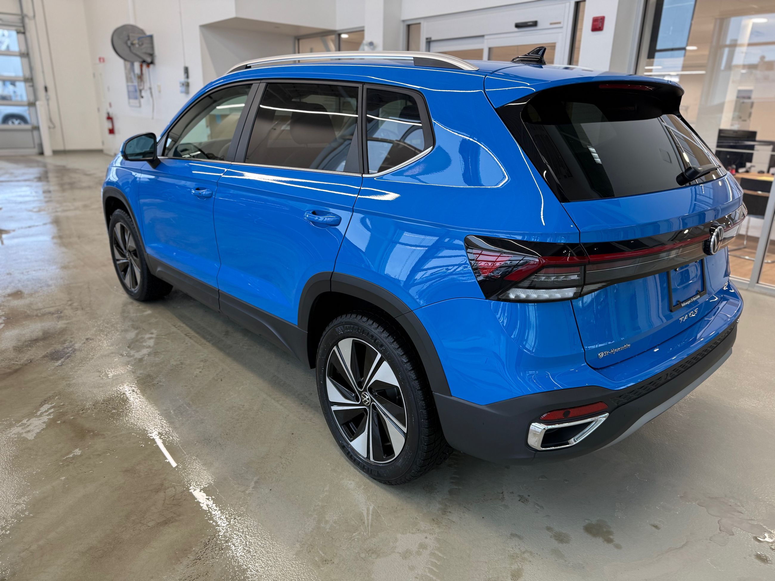 2026 Volkswagen Taos Highline 4MOTION DEMO SPECIAL