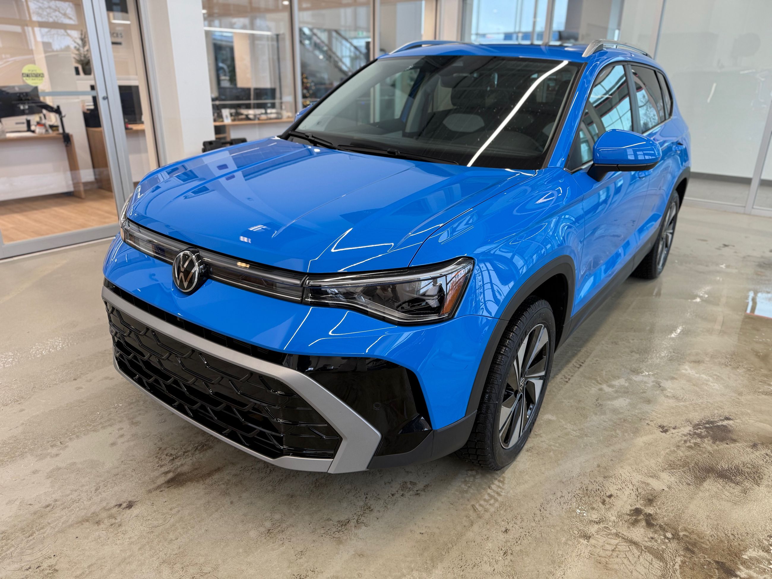 2026 Volkswagen Taos Highline 4MOTION DEMO SPECIAL