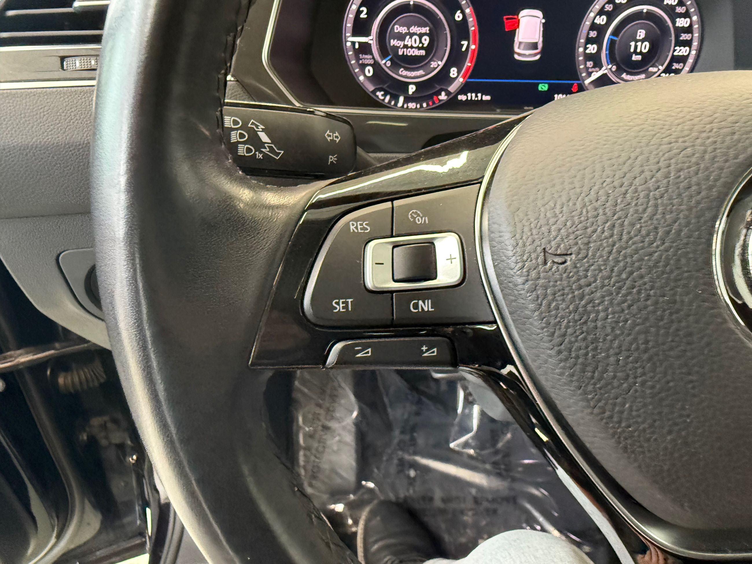 Volkswagen Tiguan Highline CUIR TOIT PANO NAVIGATION 2018 JAMAIS ACCIDENTÉ