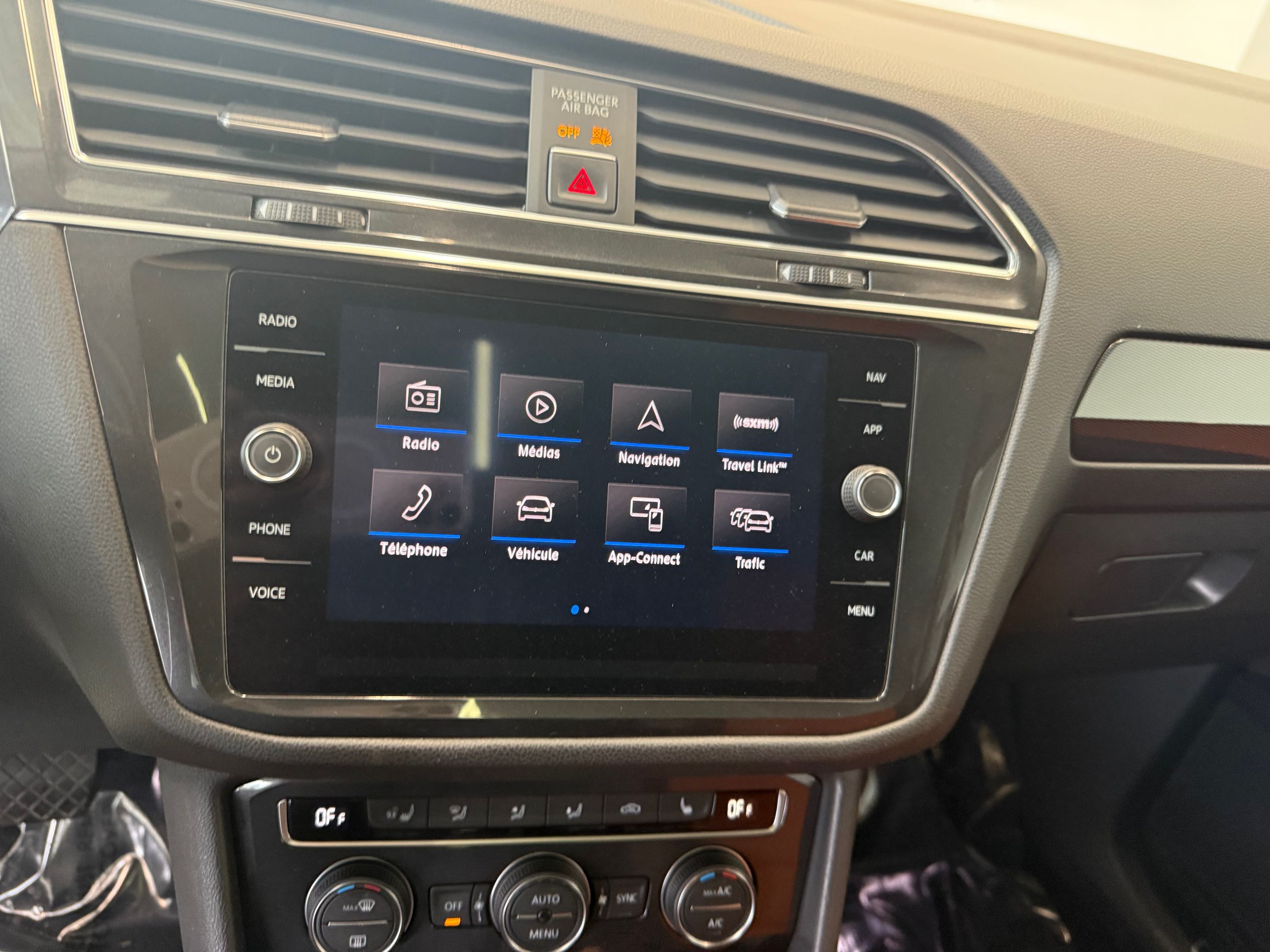 Volkswagen Tiguan Highline CUIR TOIT PANO NAVIGATION 2018 JAMAIS ACCIDENTÉ