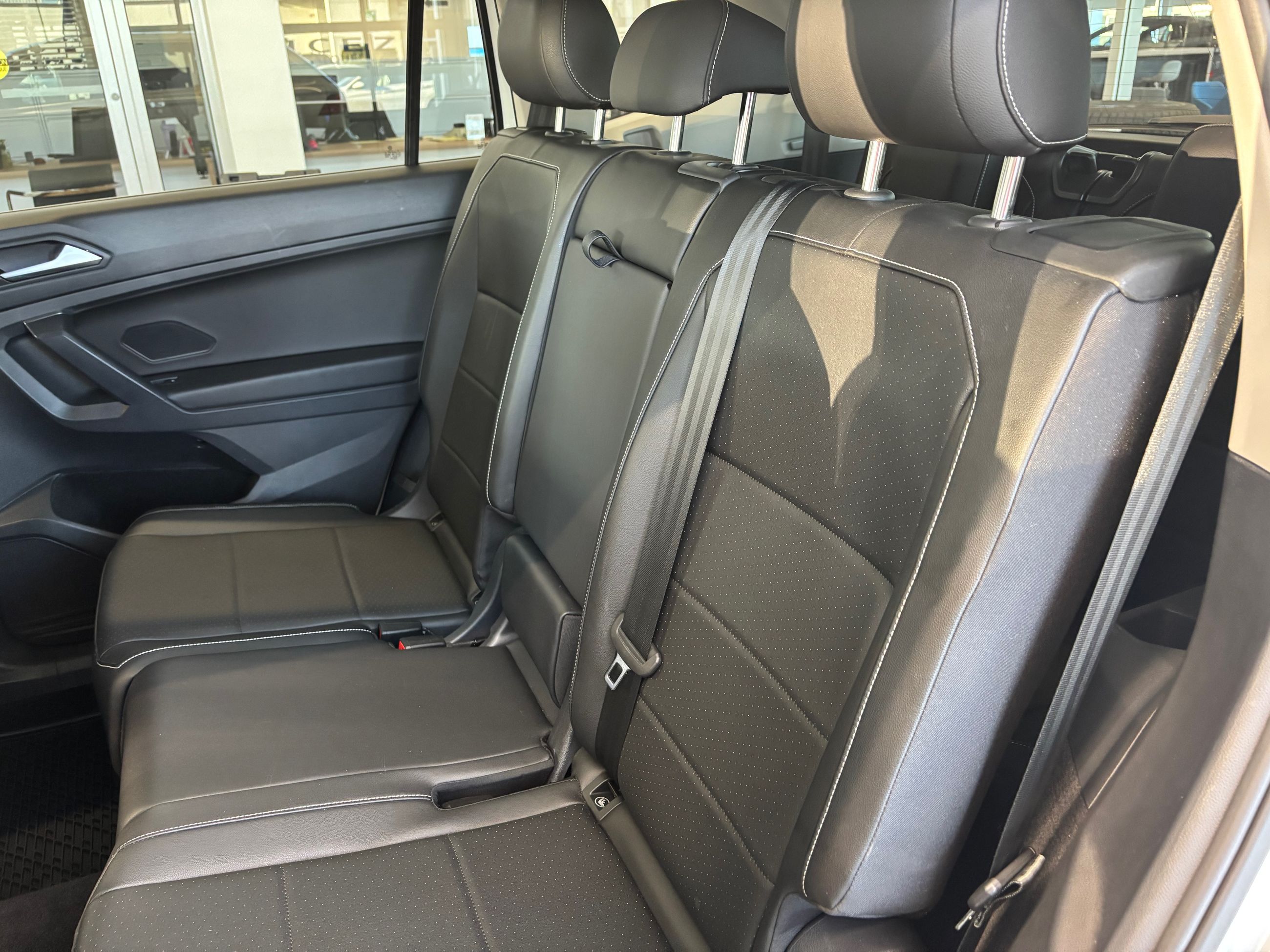 Volkswagen Tiguan COMFORTLINE TOIT PANO SIMILI CUIR 2021 JAMAIS ACCIDENTÉ
