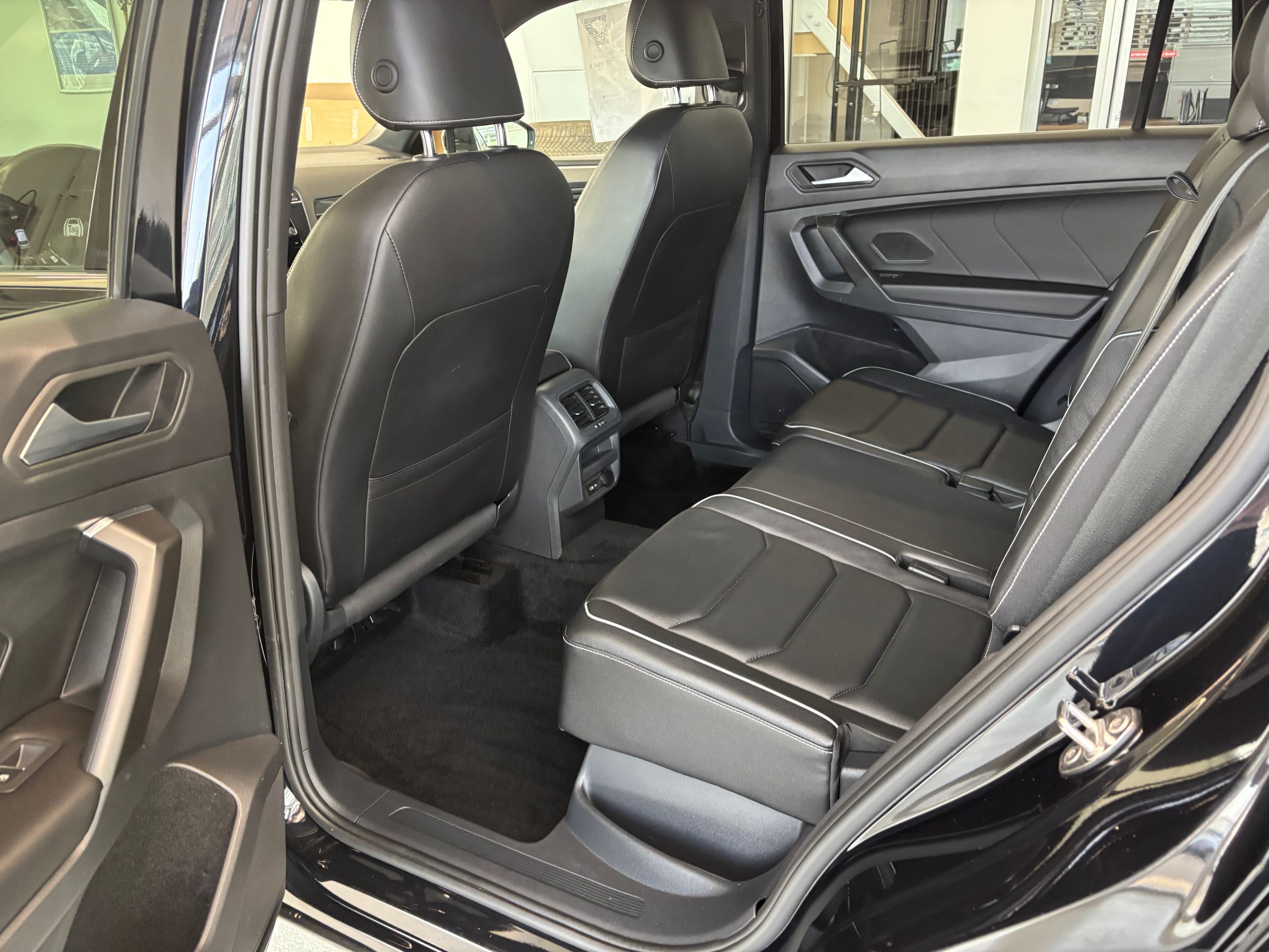 Volkswagen Tiguan Highline R-LINE CUIR TOIT NAVIGATION 2021 JAMAIS ACCIDENTÉ