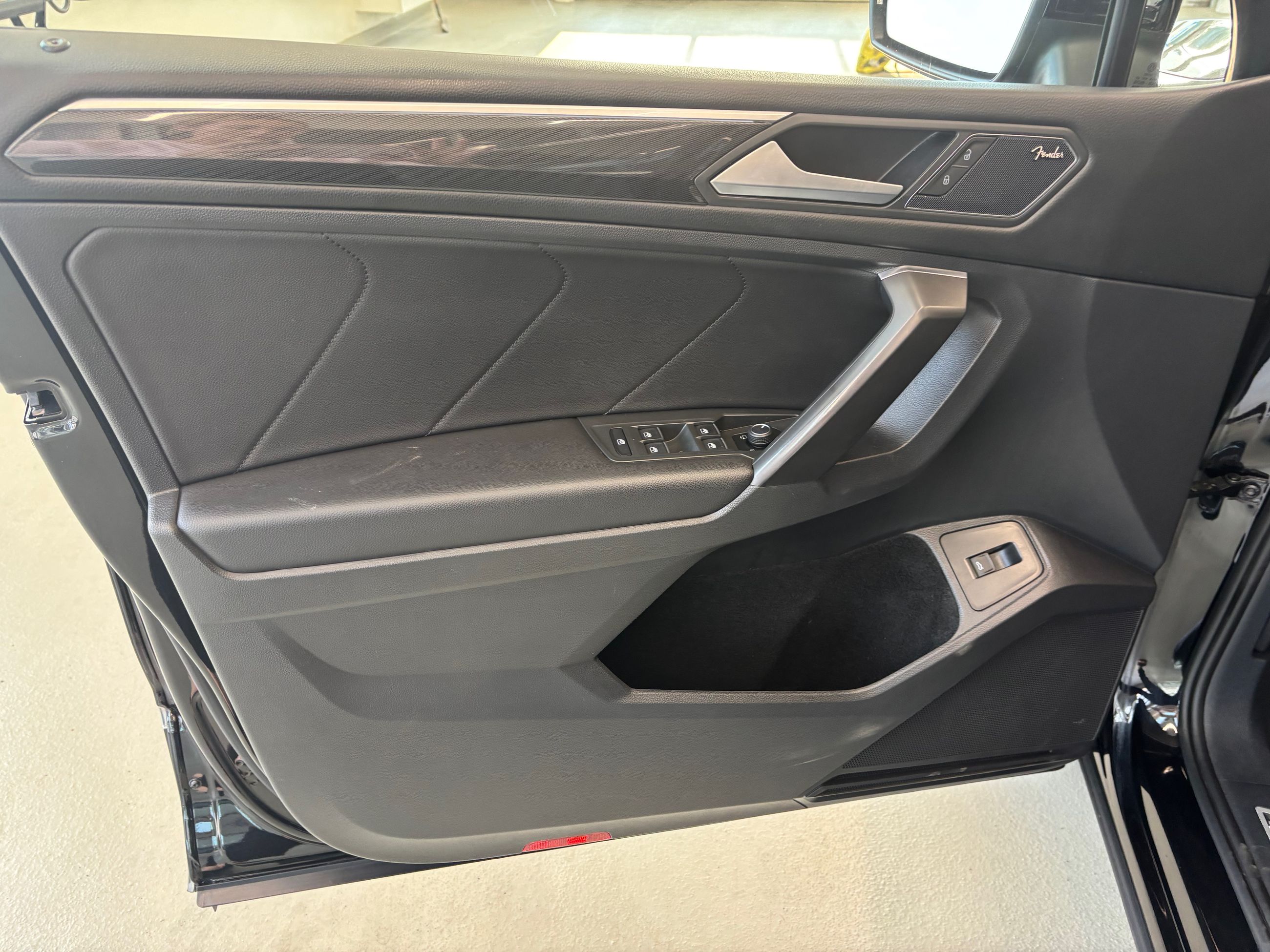 Volkswagen Tiguan Highline R-LINE CUIR TOIT NAVIGATION 2021 JAMAIS ACCIDENTÉ