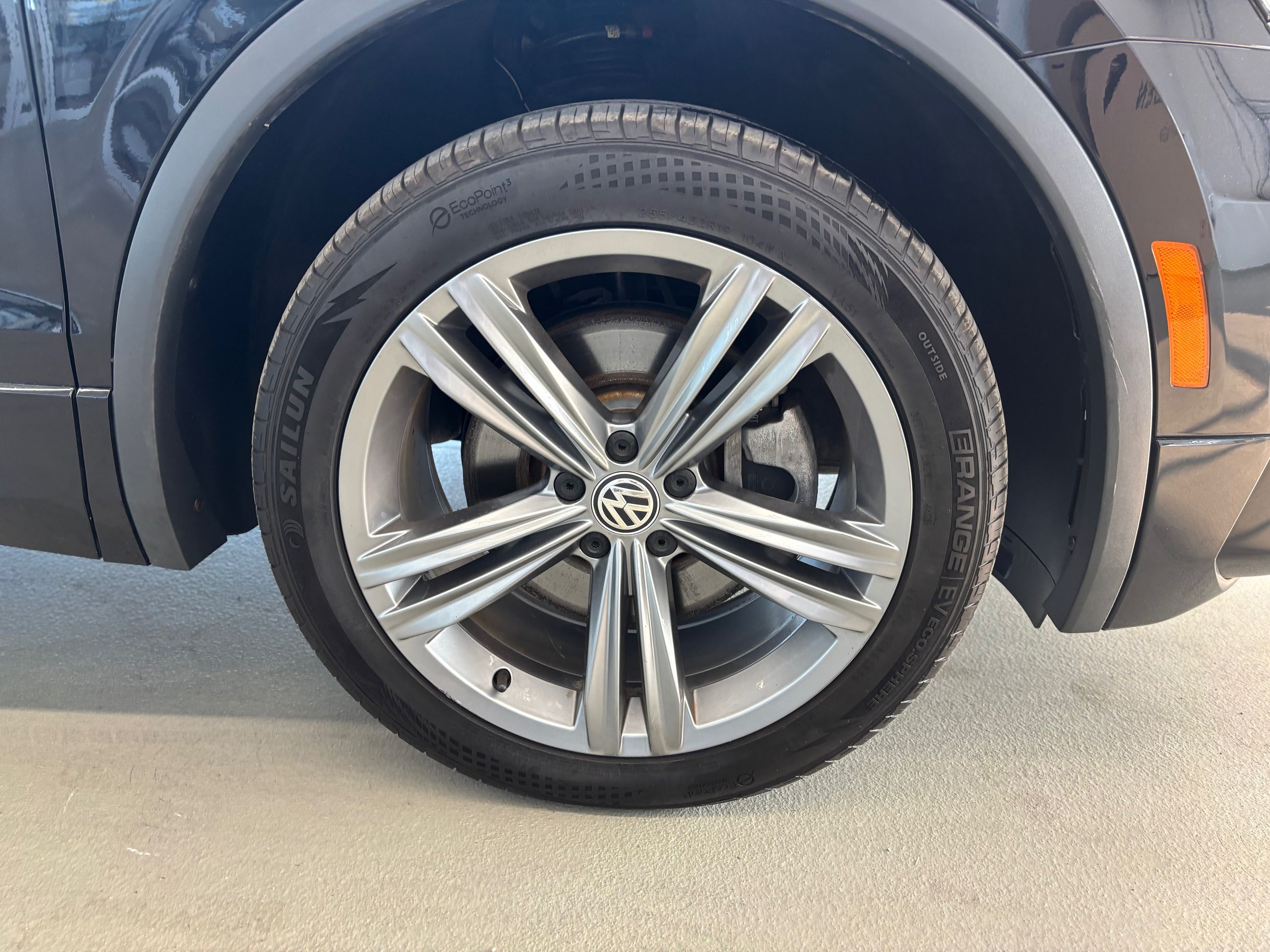 Volkswagen Tiguan Highline R-LINE CUIR TOIT NAVIGATION 2021 JAMAIS ACCIDENTÉ