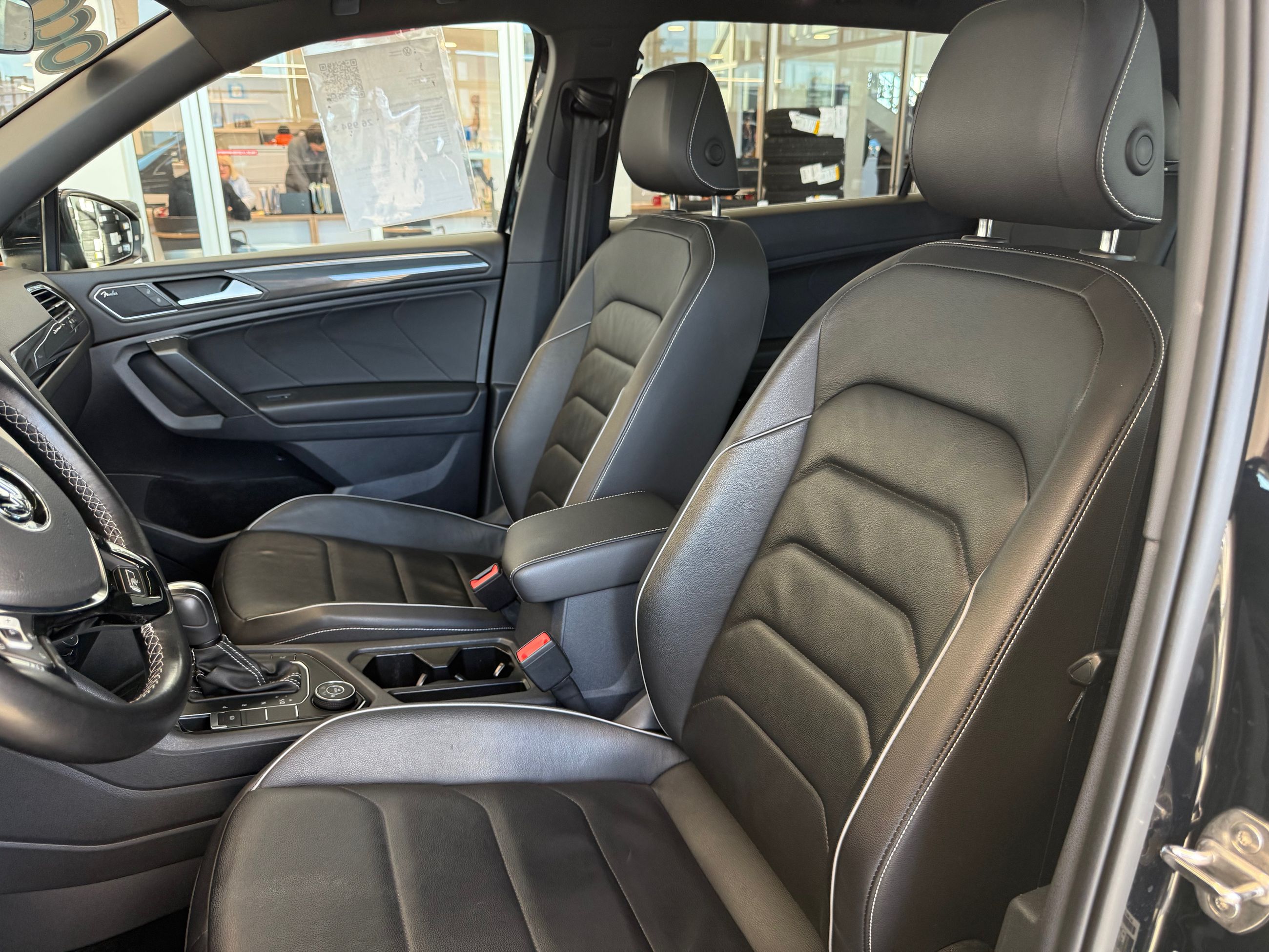 Volkswagen Tiguan Highline R-LINE JAMAIS ACCIDENTÉ 2021 A PARTIR DE 4.39%