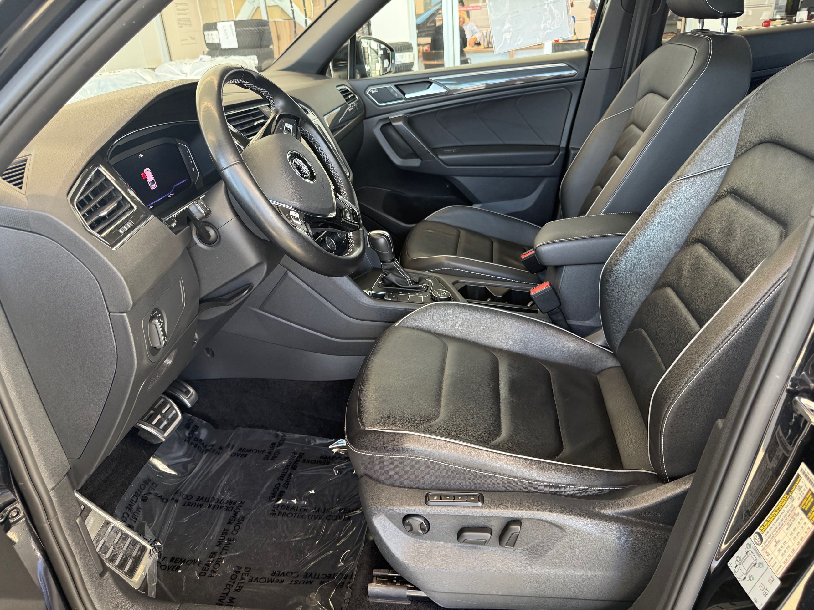 Volkswagen Tiguan Highline R-LINE JAMAIS ACCIDENTÉ 2021 A PARTIR DE 4.39%