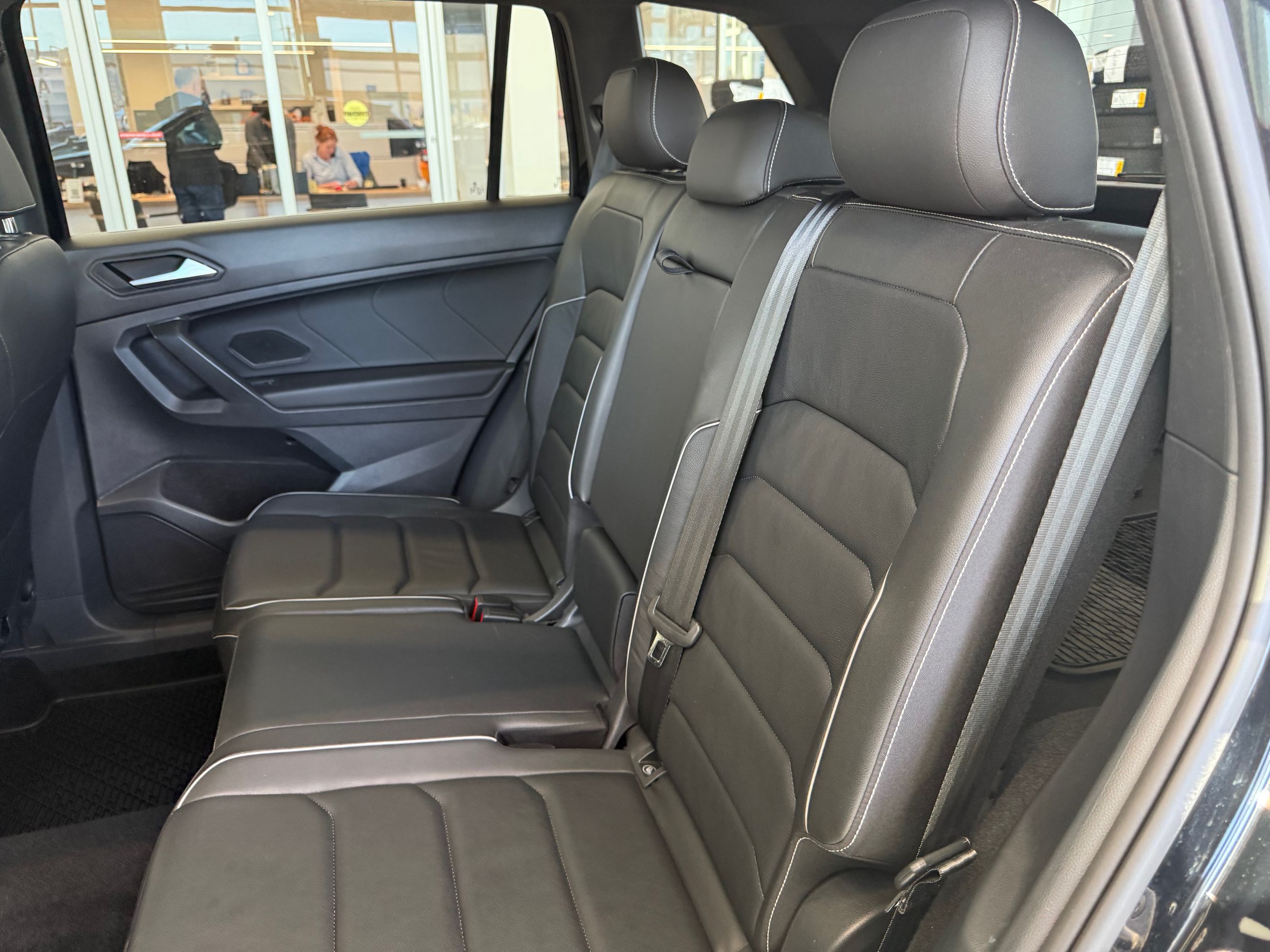 Volkswagen Tiguan Highline R-LINE JAMAIS ACCIDENTÉ 2021 A PARTIR DE 4.39%