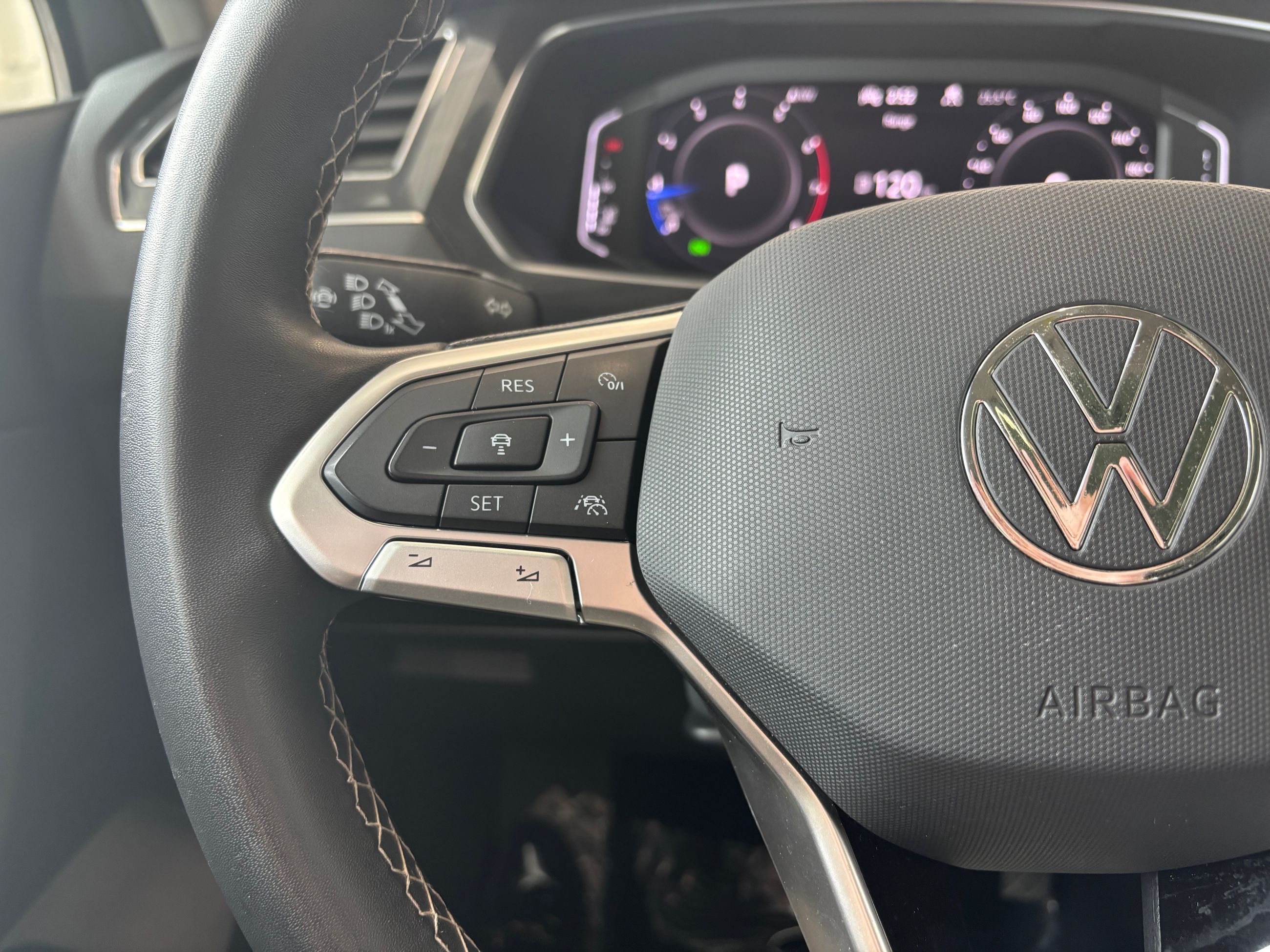Volkswagen Tiguan Comfortline TOIT PANORAMIQUE CARPLAY 4MOTION 2022 AUSSI BAS QUE 4.69%