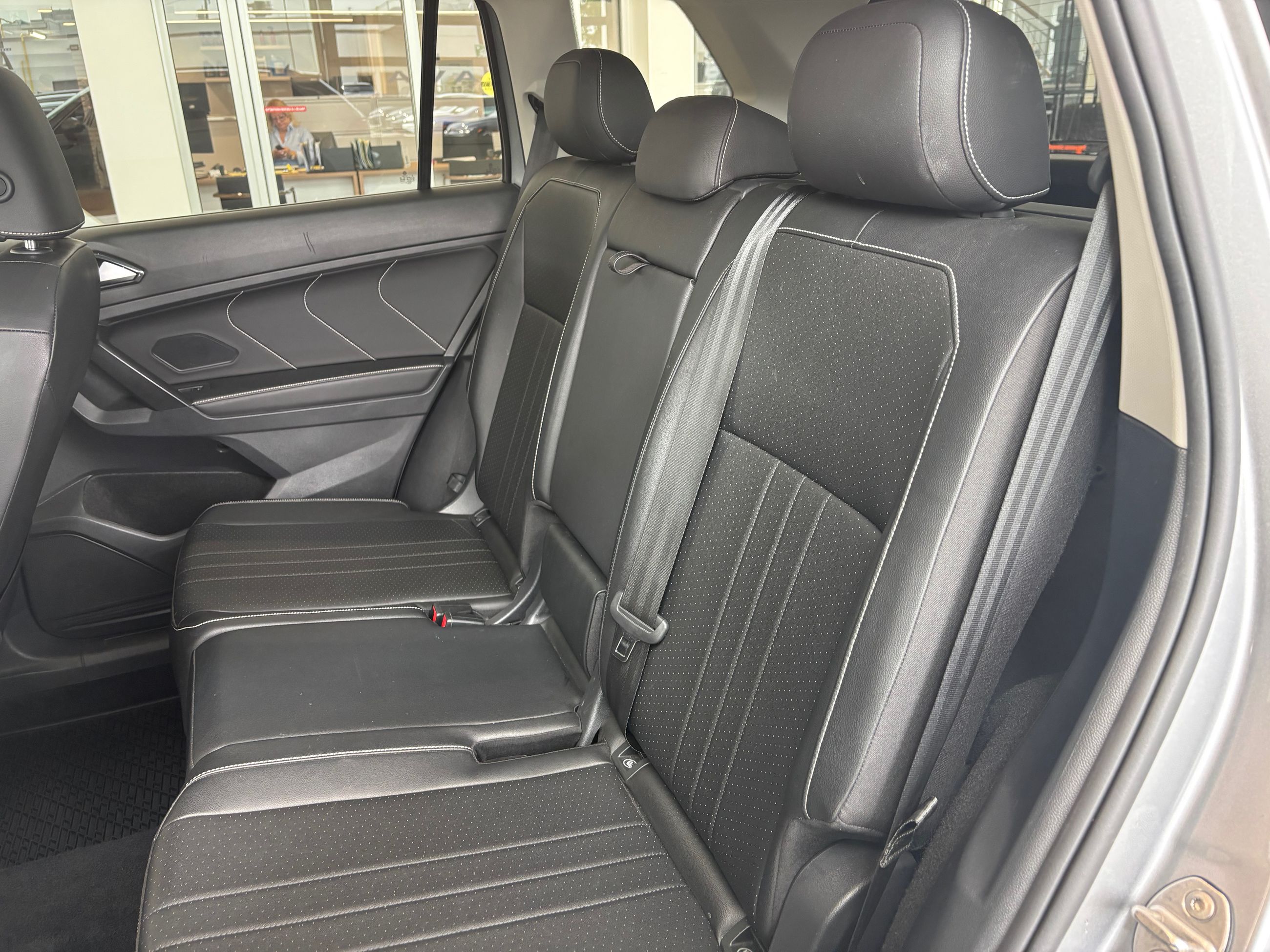 Volkswagen Tiguan Comfortline TOIT PANORAMIQUE CARPLAY 4MOTION 2022 AUSSI BAS QUE 4.69%