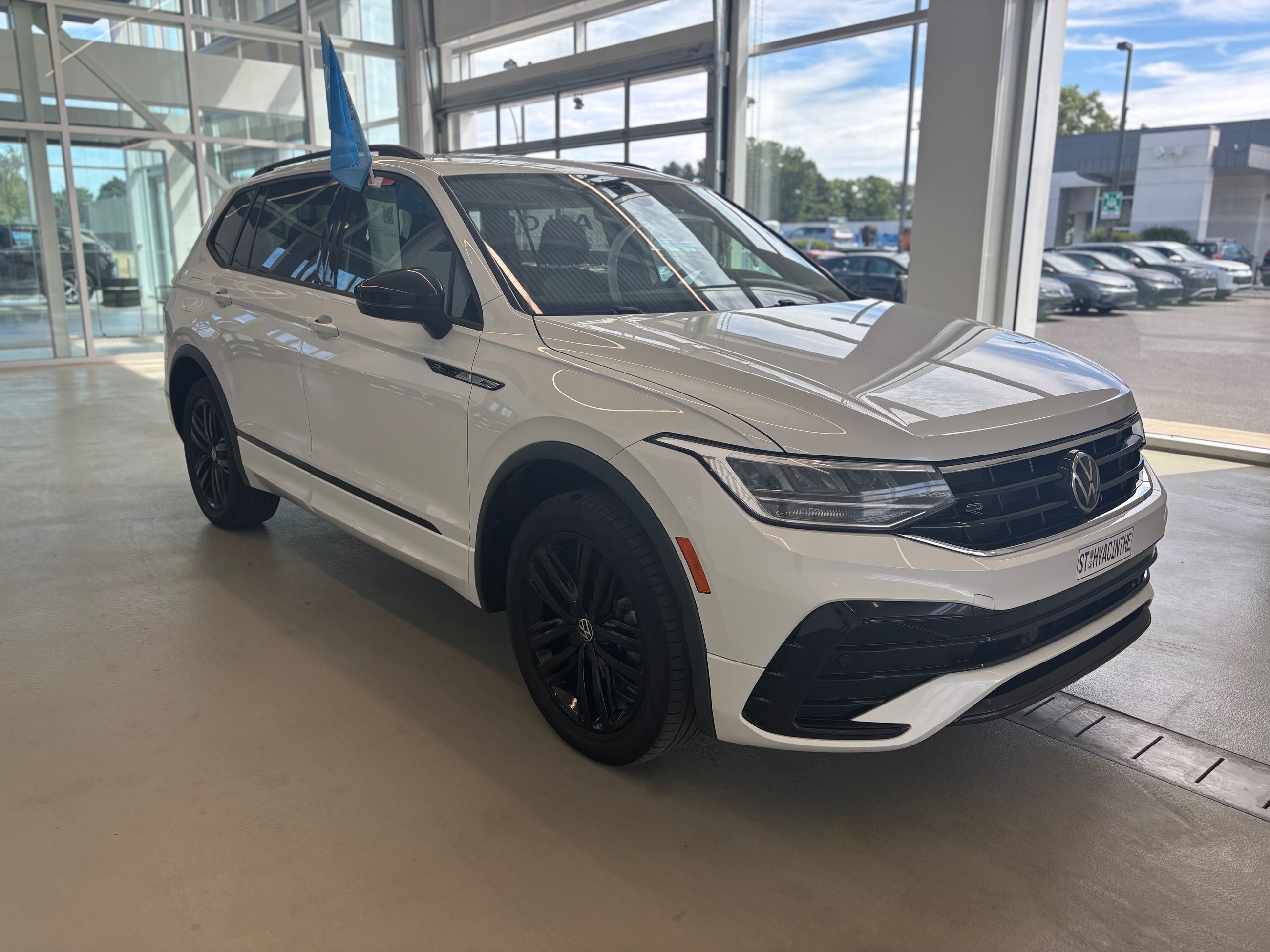 2022 Volkswagen Tiguan Comfortline R-Line Black Edition TOIT PANO SIMILIC