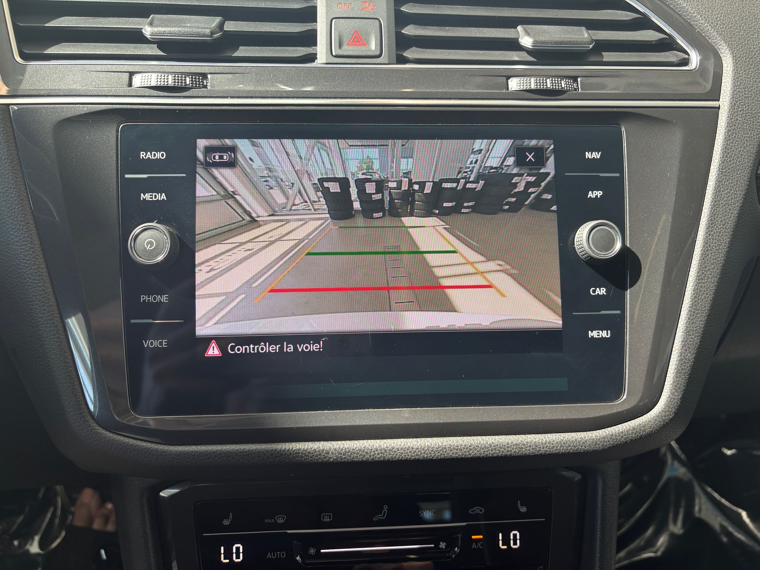 Volkswagen Tiguan Highline R-Line TOIT PANO INTERIEUR DE CUIR 2022 JAMAIS ACCIDENTÉ