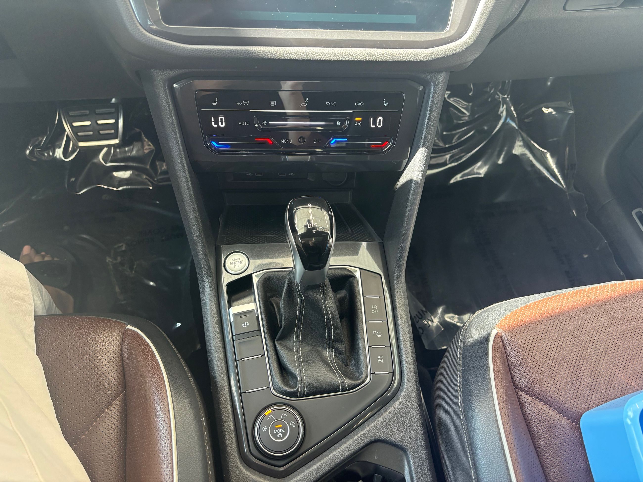 Volkswagen Tiguan Highline R-Line TOIT PANO INTERIEUR DE CUIR 2022 JAMAIS ACCIDENTÉ