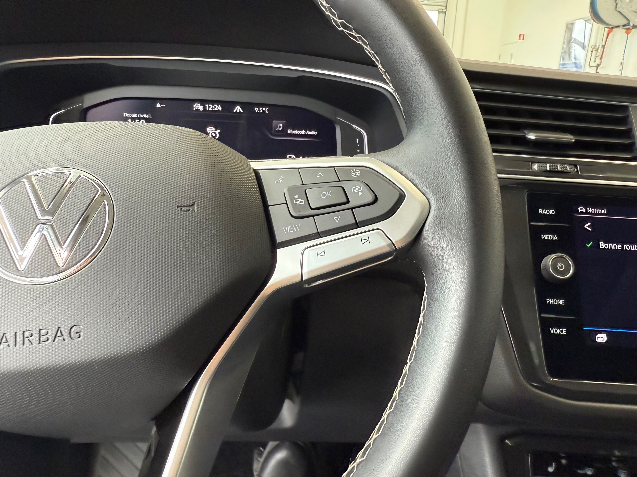 Volkswagen Tiguan Comfortline TOIT OUVRANT PANORAMIQUE 2022 POSSIBILITÉ DE 0%