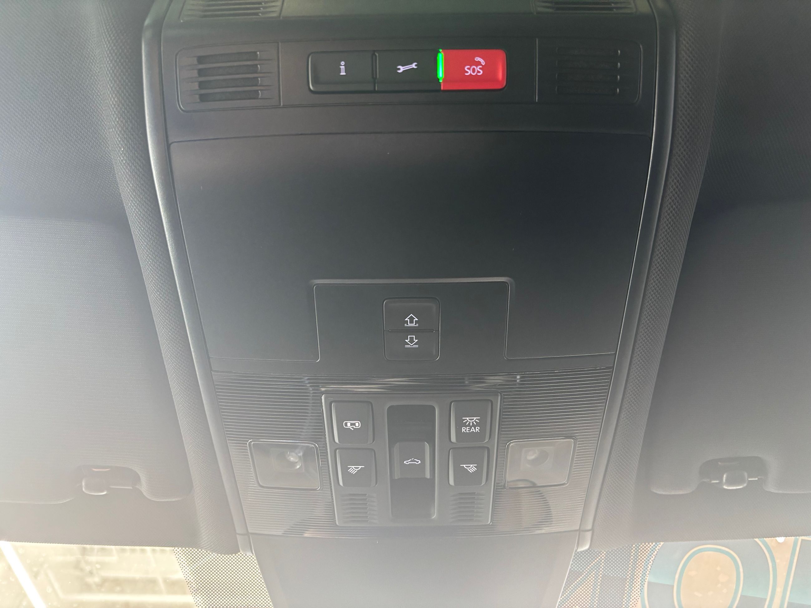 Volkswagen Tiguan Comfortline R-Line Black Edition TOIT 2023 A PARTIR DE 4.39%