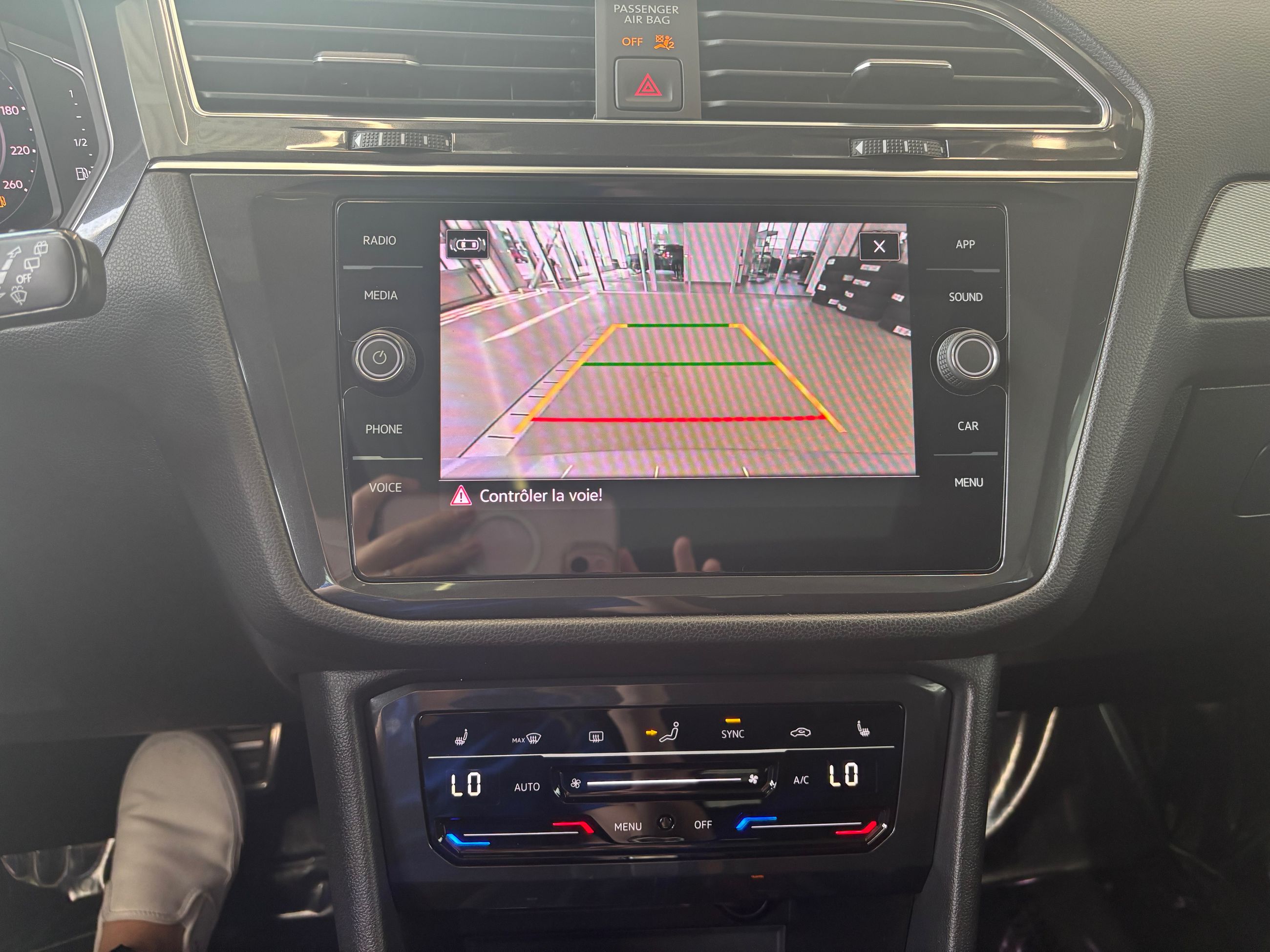 Volkswagen Tiguan Comfortline R-Line Black Edition SIMILICUIR TOIT 2023 A PARTIR DE 4.39%
