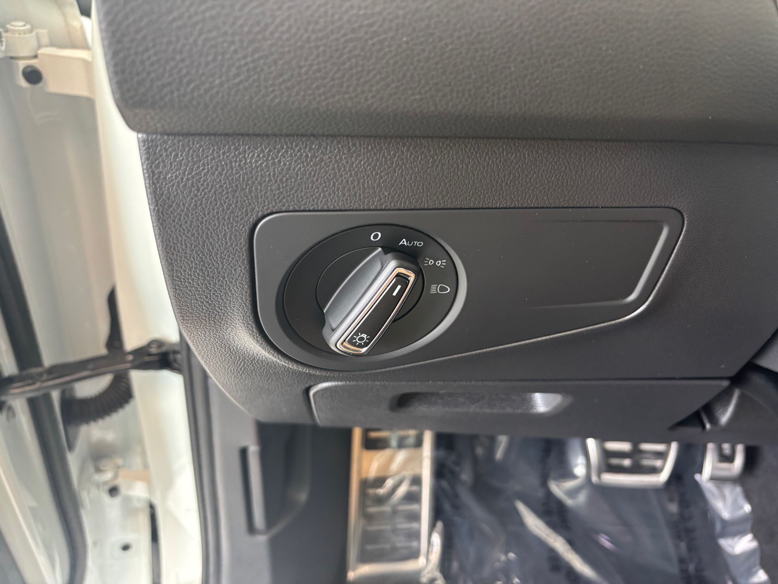 Volkswagen Tiguan Comfortline R-Line Black Edition TOIT PANO 2023 A PARTIR DE 4.39%