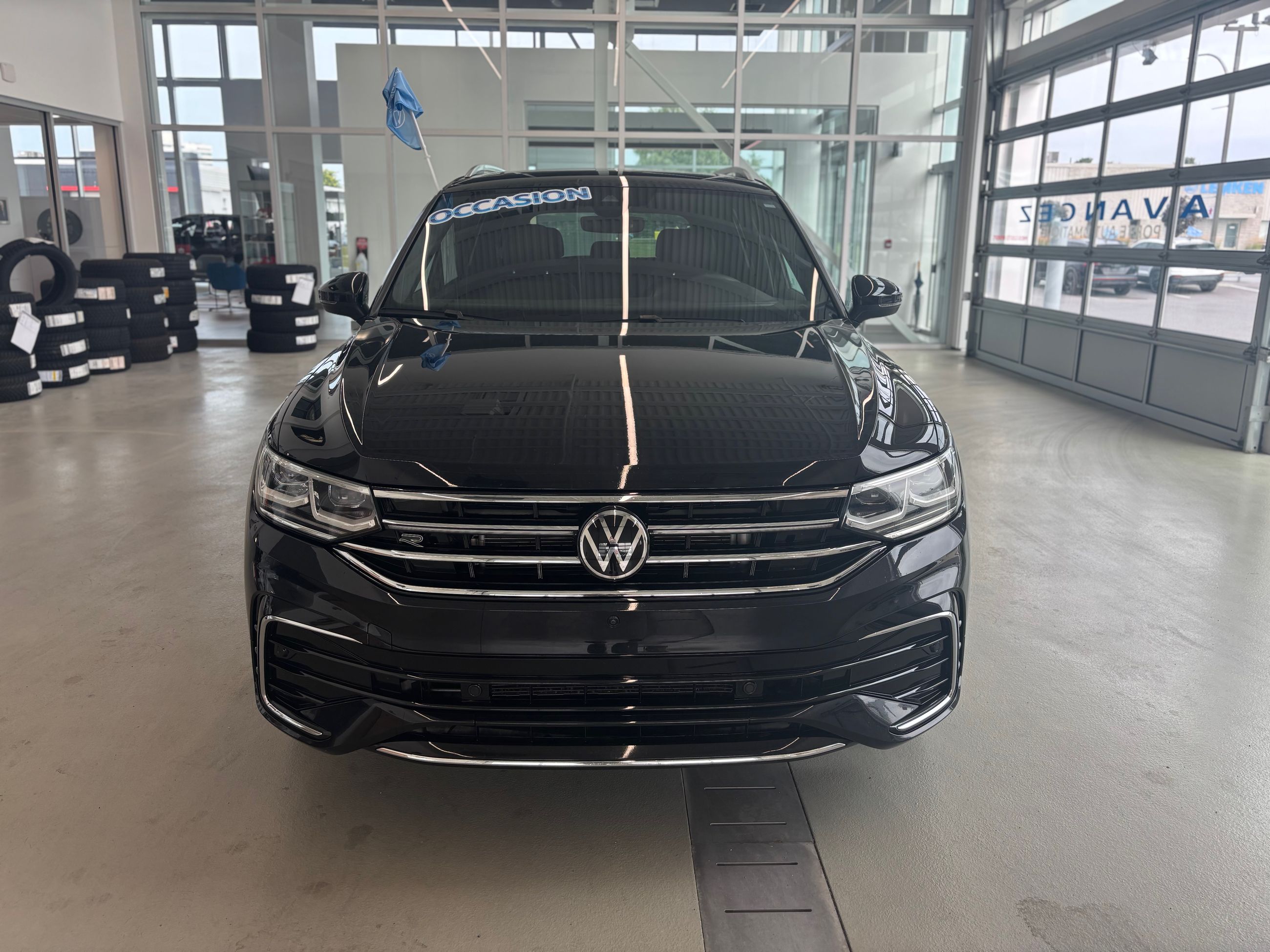 2023 Volkswagen Tiguan Highline R-Line TOIT PANO CUIR NAVIGATION