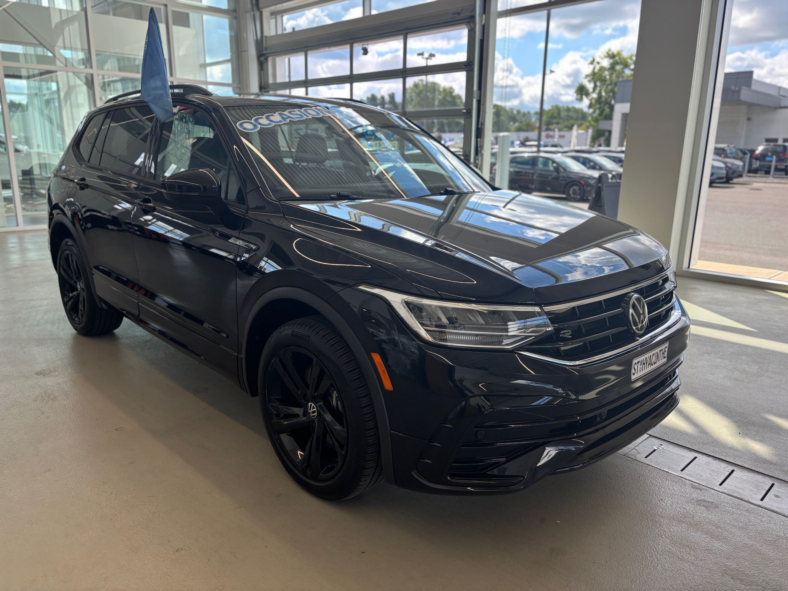 2023 Volkswagen Tiguan Comfortline R-Line Black Edition