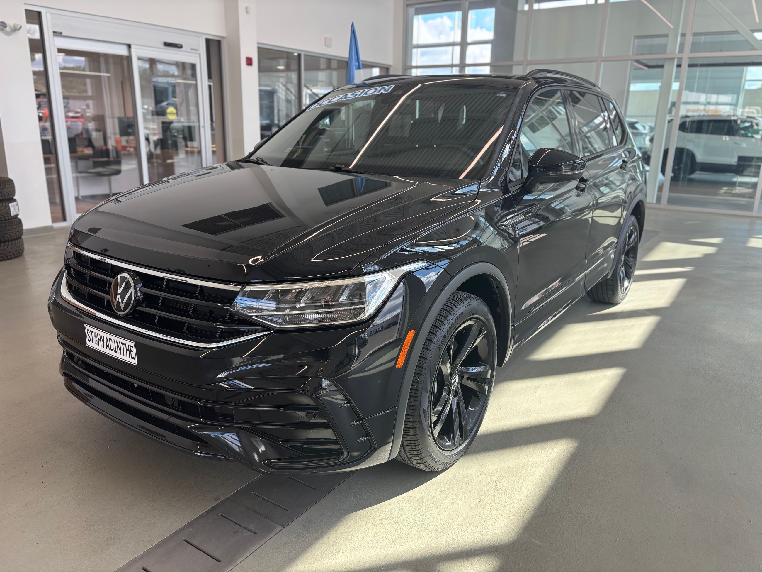 2023 Volkswagen Tiguan Comfortline R-Line Black Edition