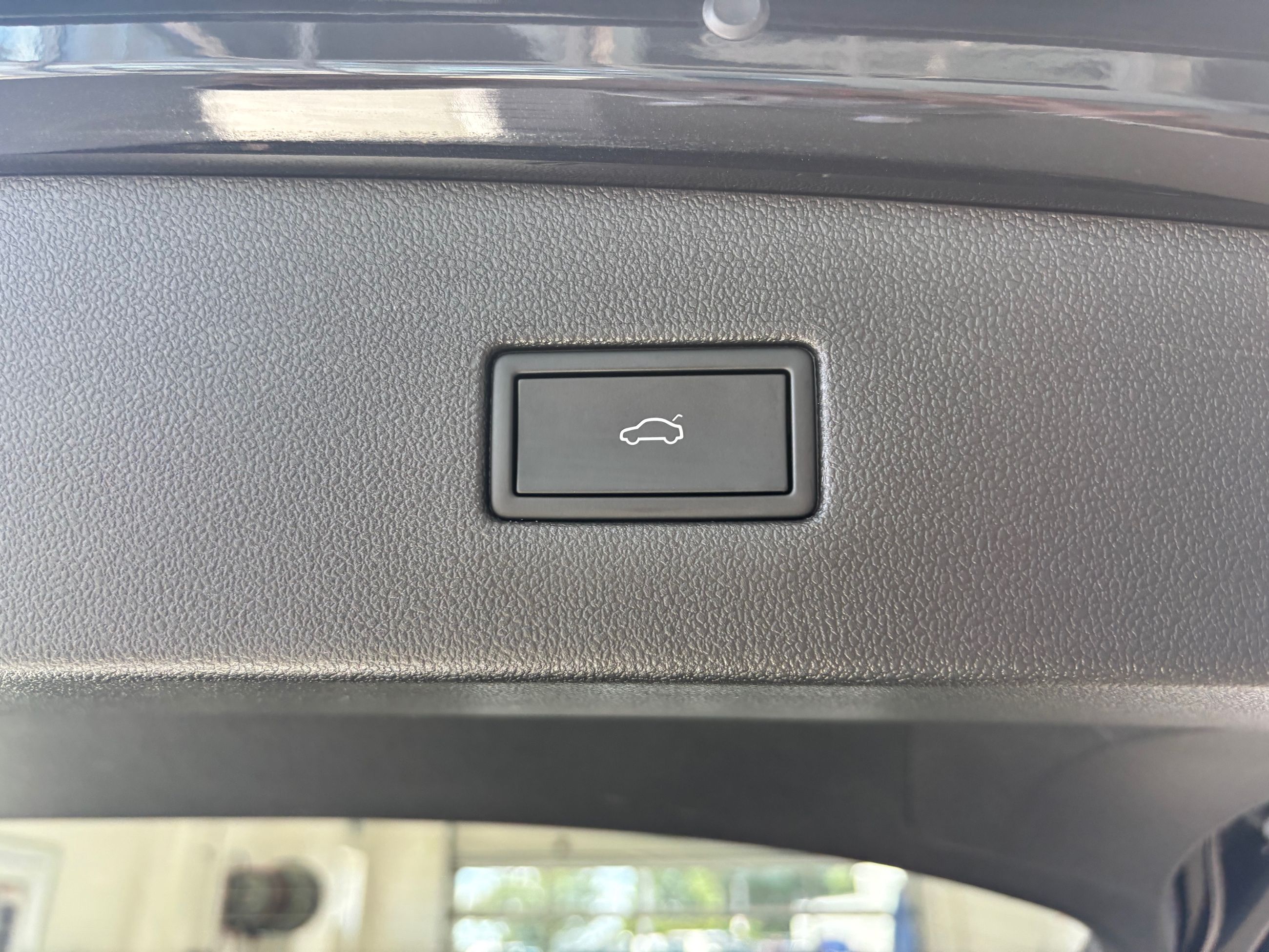 Volkswagen Tiguan Highline R-Line CUIR TOIT PANO NAVIGATION 2023 JAMAIS ACCIDENTÉ